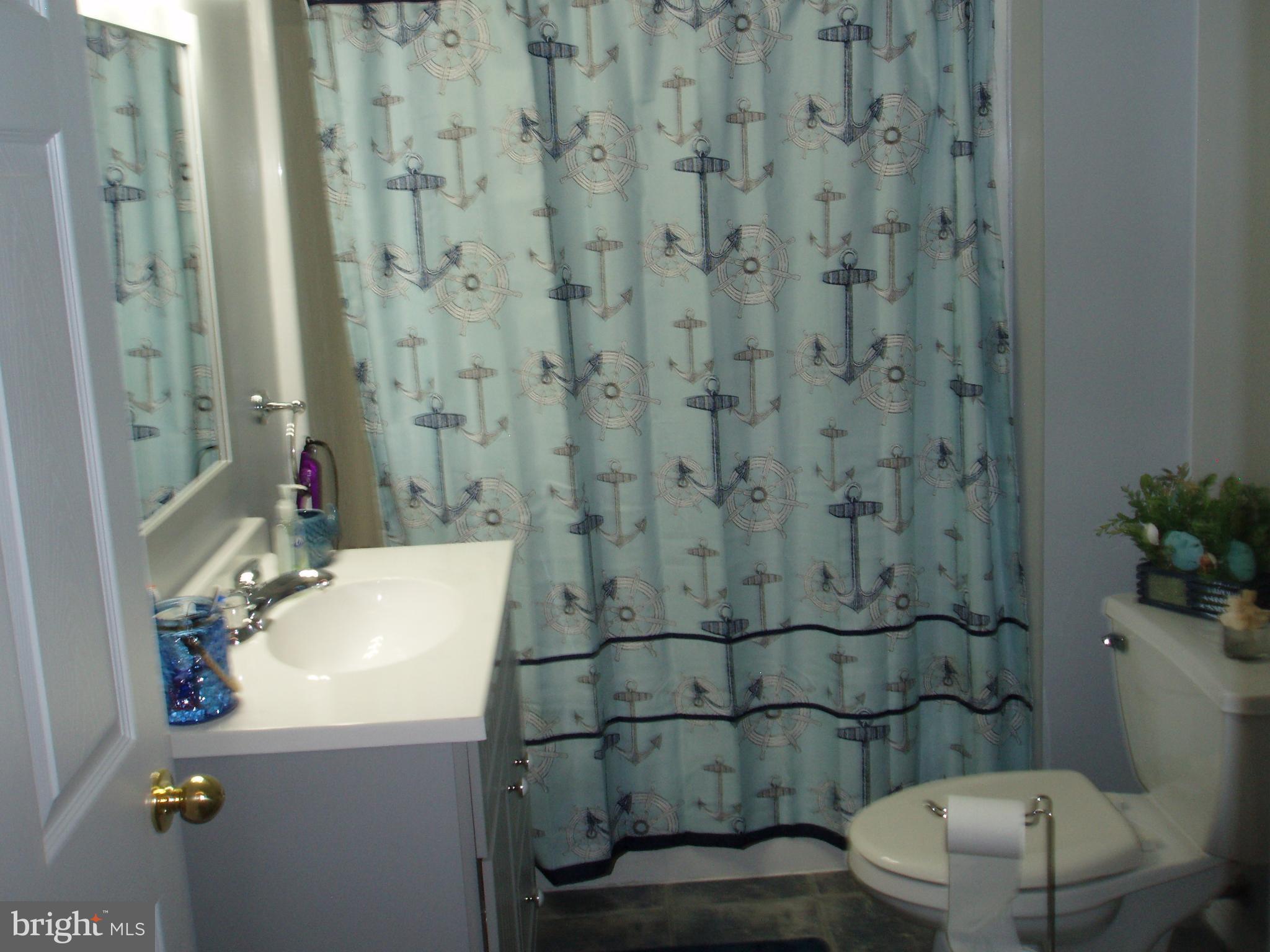 SHORELAND - Residential