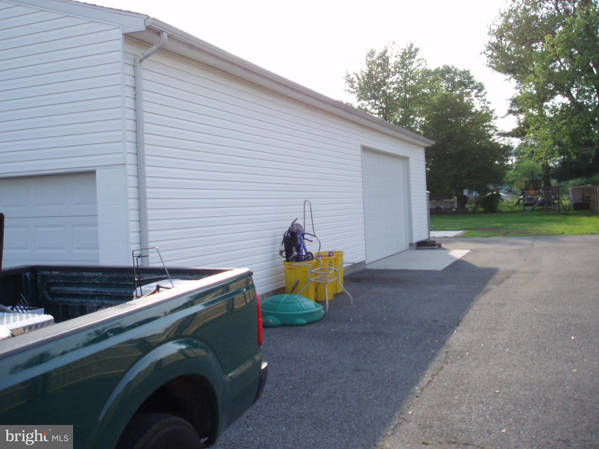 SHORELAND - Residential