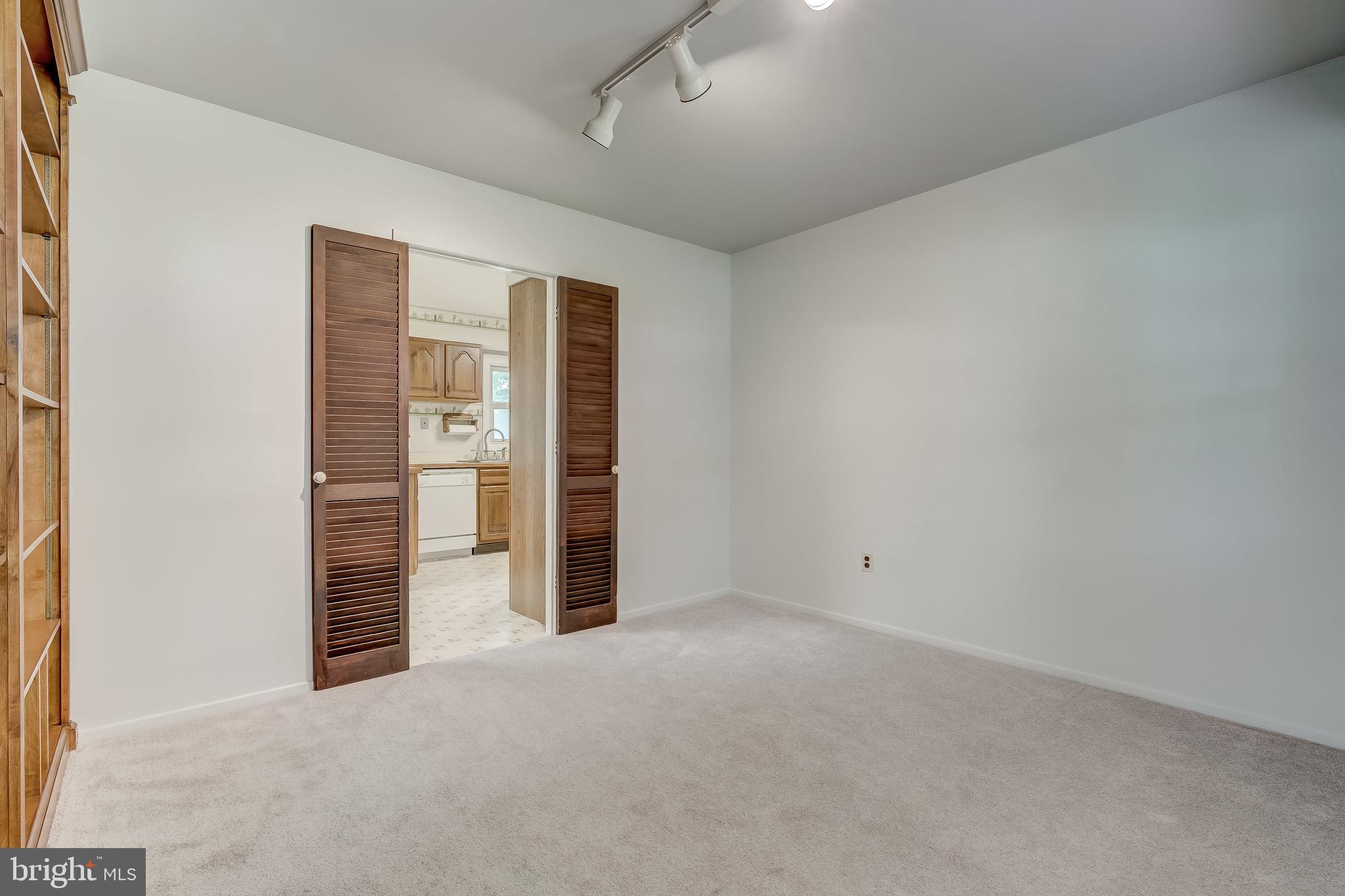 BUCKINGHAM AT BELAIR - Residential