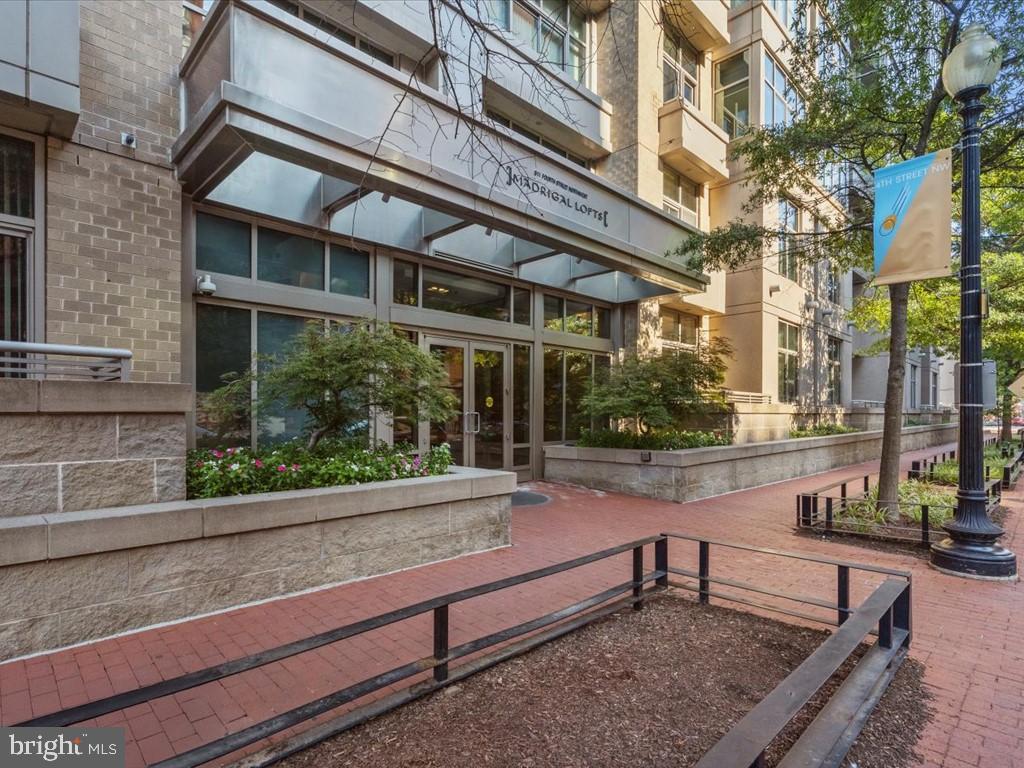 811 4TH STREET NW 608