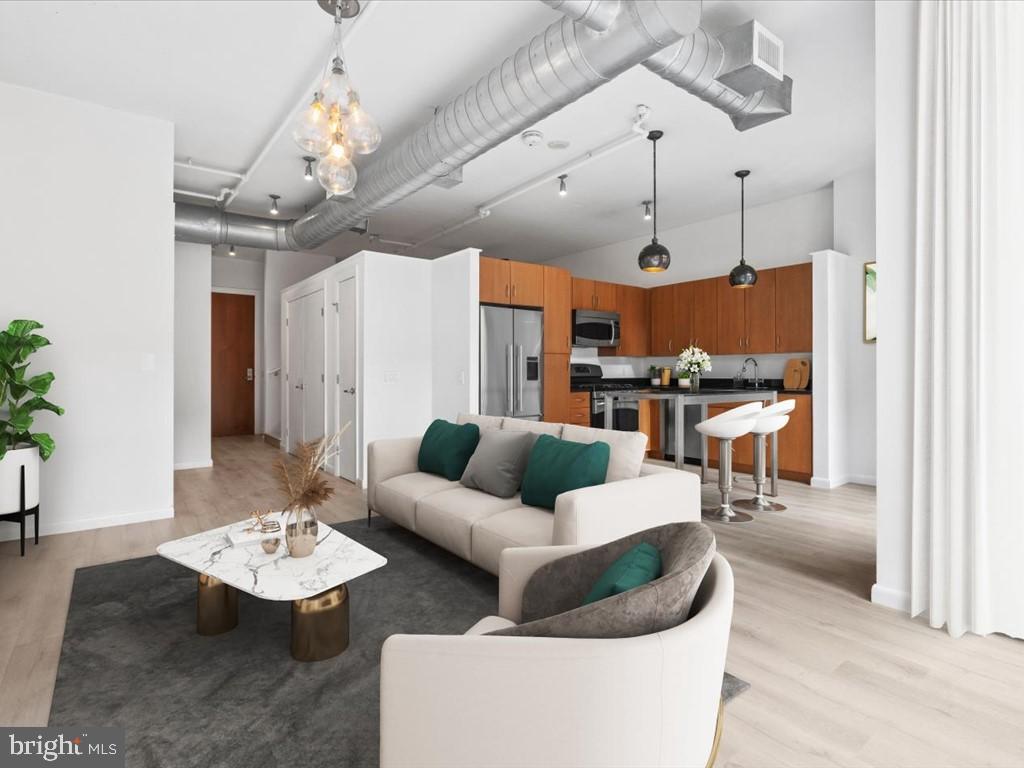 811 4TH STREET NW 608