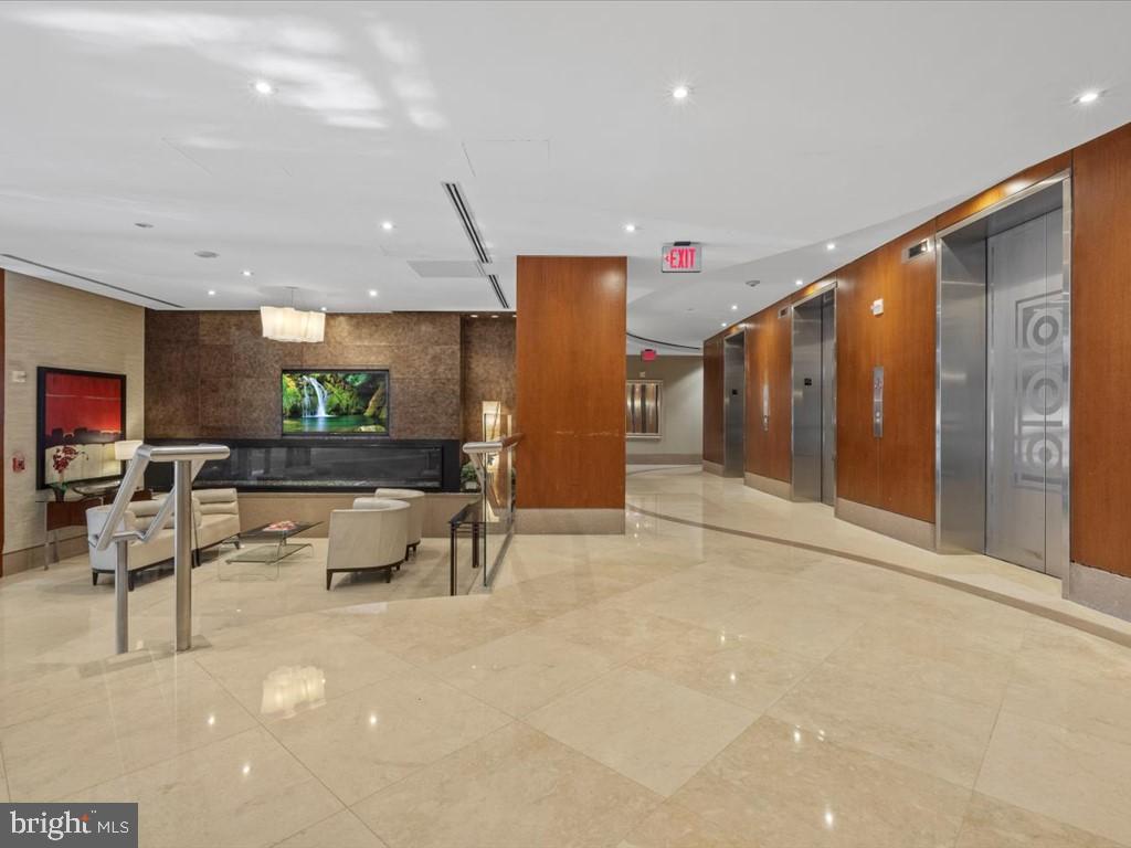 811 4TH STREET NW 608