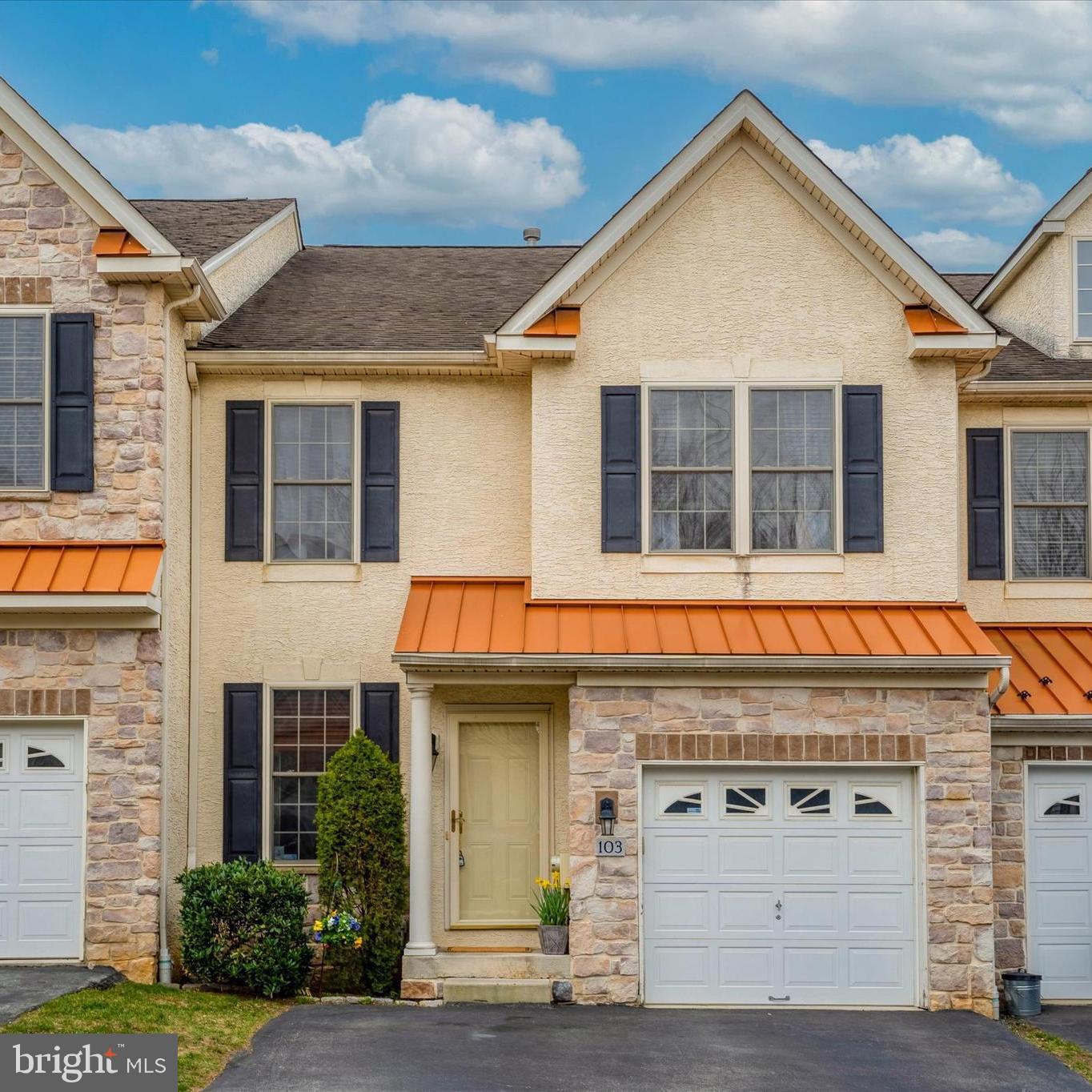 HILLCREST GLEN - Residential