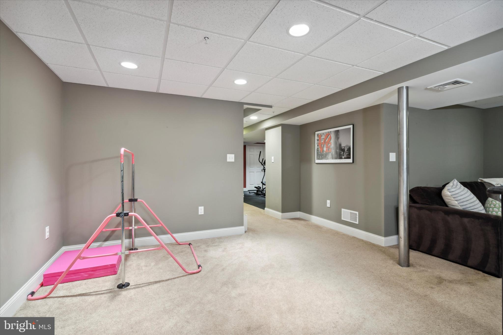 HILLCREST GLEN - Residential