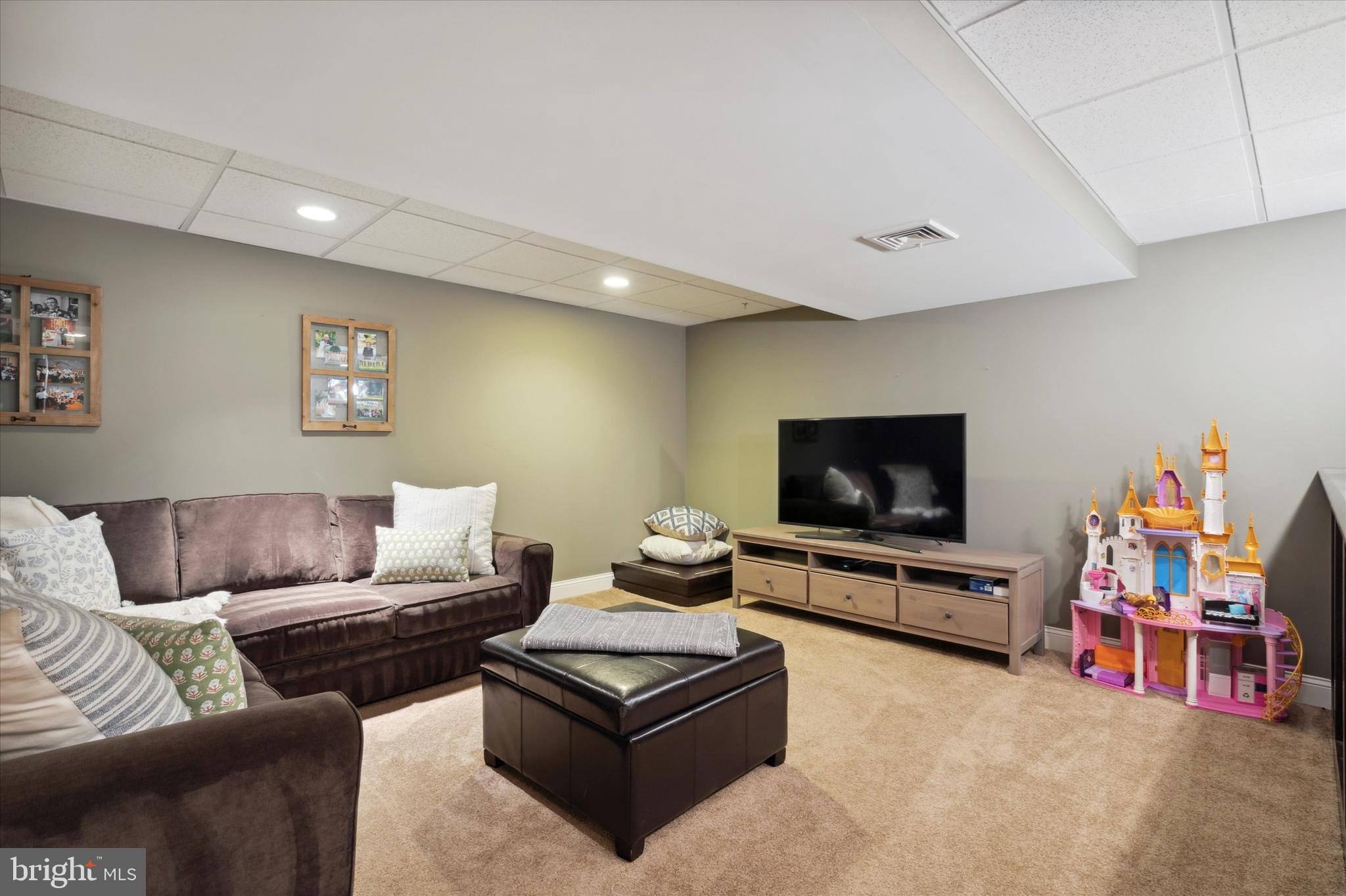 HILLCREST GLEN - Residential