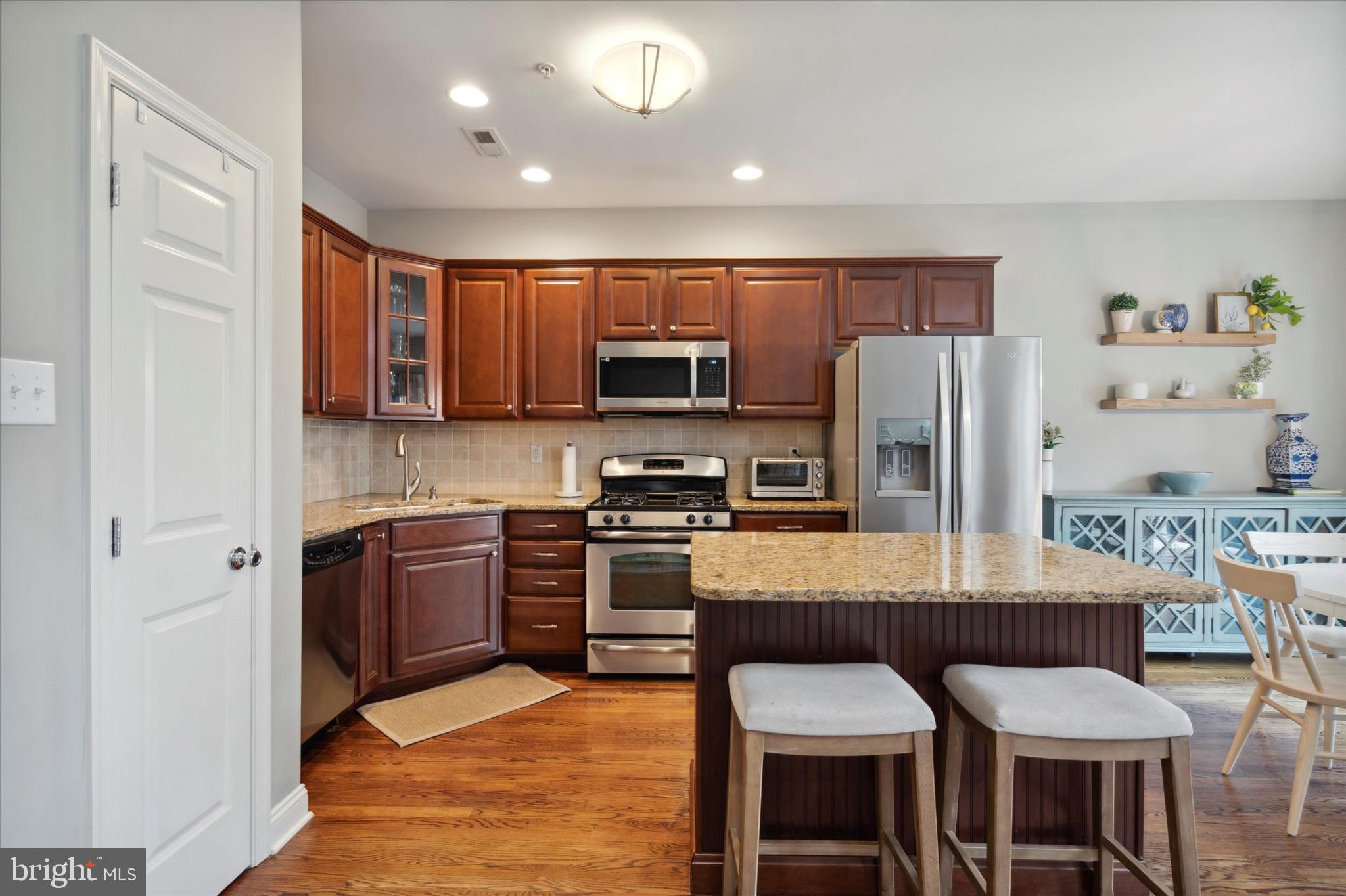 HILLCREST GLEN - Residential