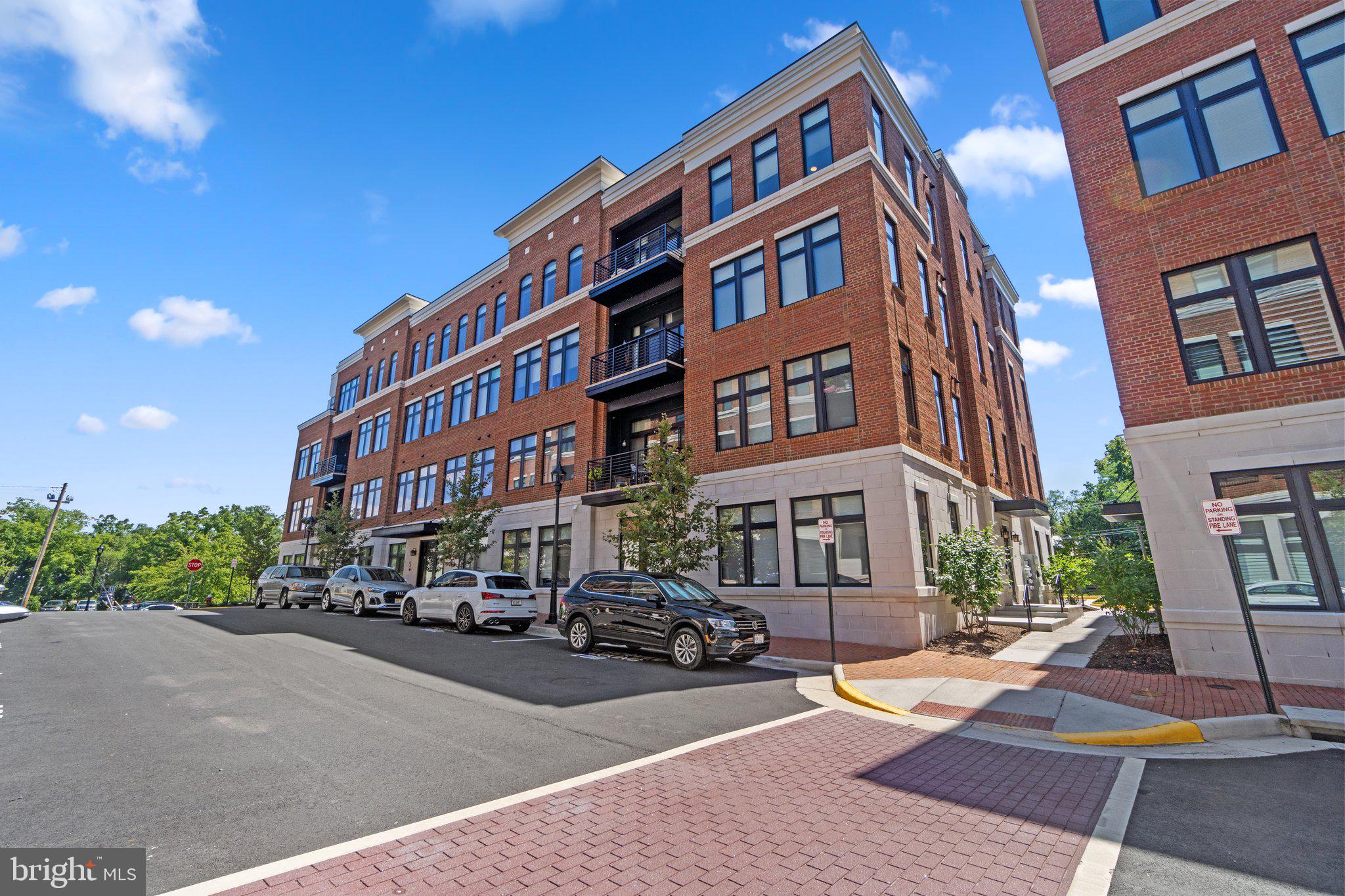 DOWNTOWN LEESBURG - Residential