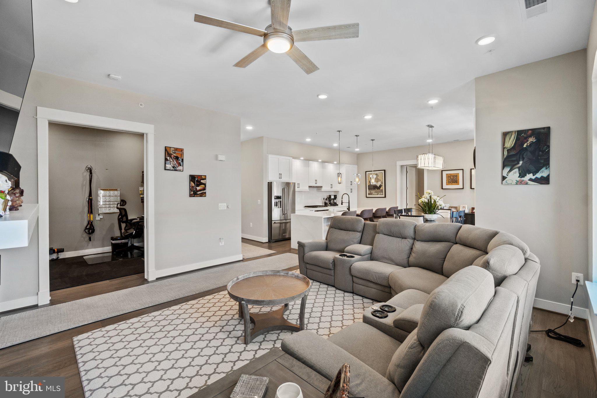 5 STATIONMASTER STREET SE 400