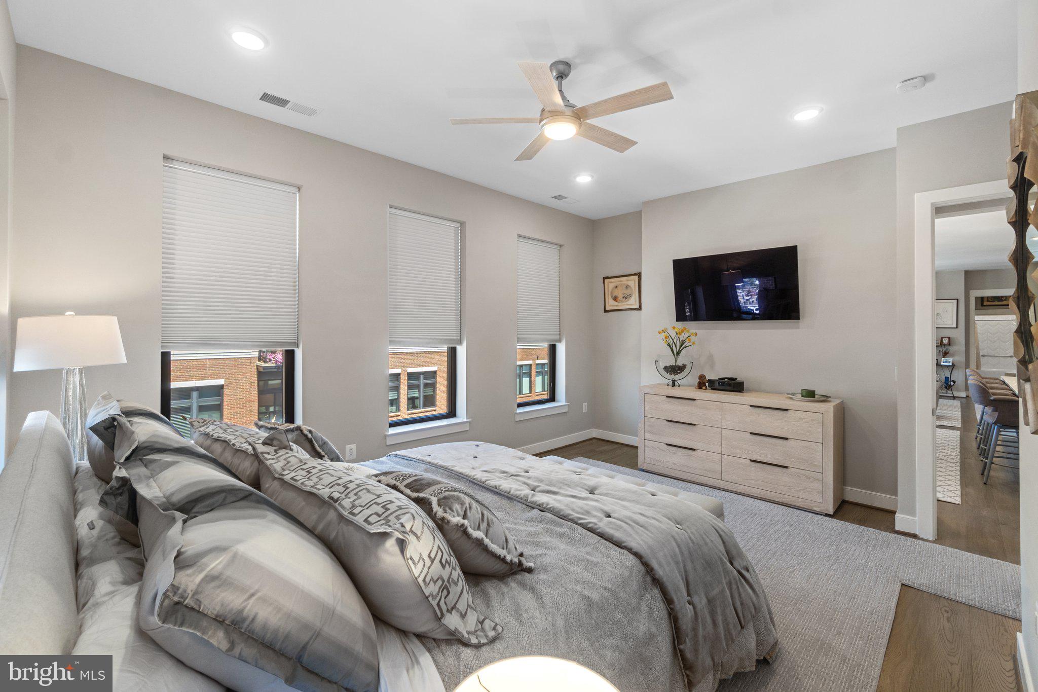 DOWNTOWN LEESBURG - Residential