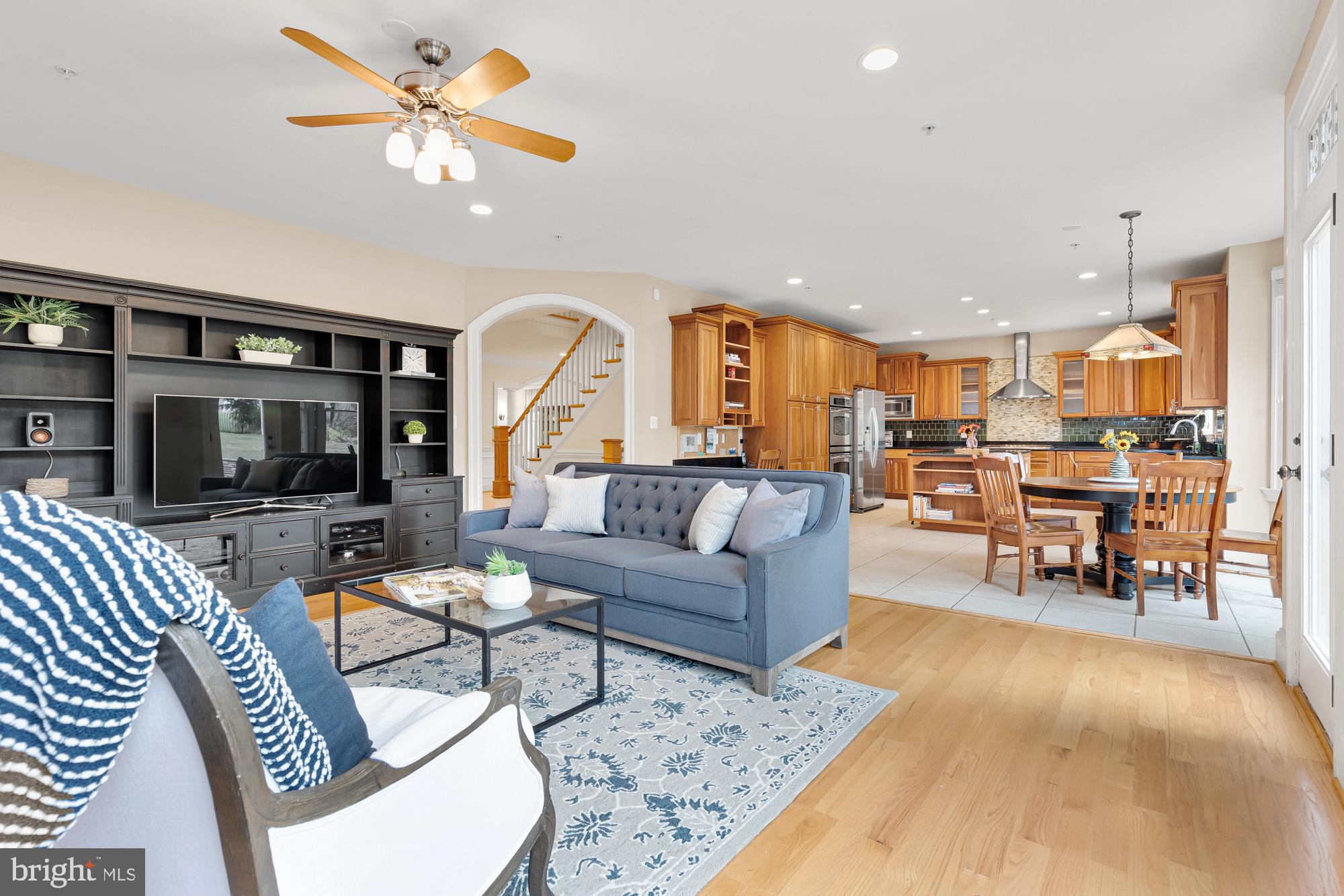 WILDWOOD MANOR - Residential