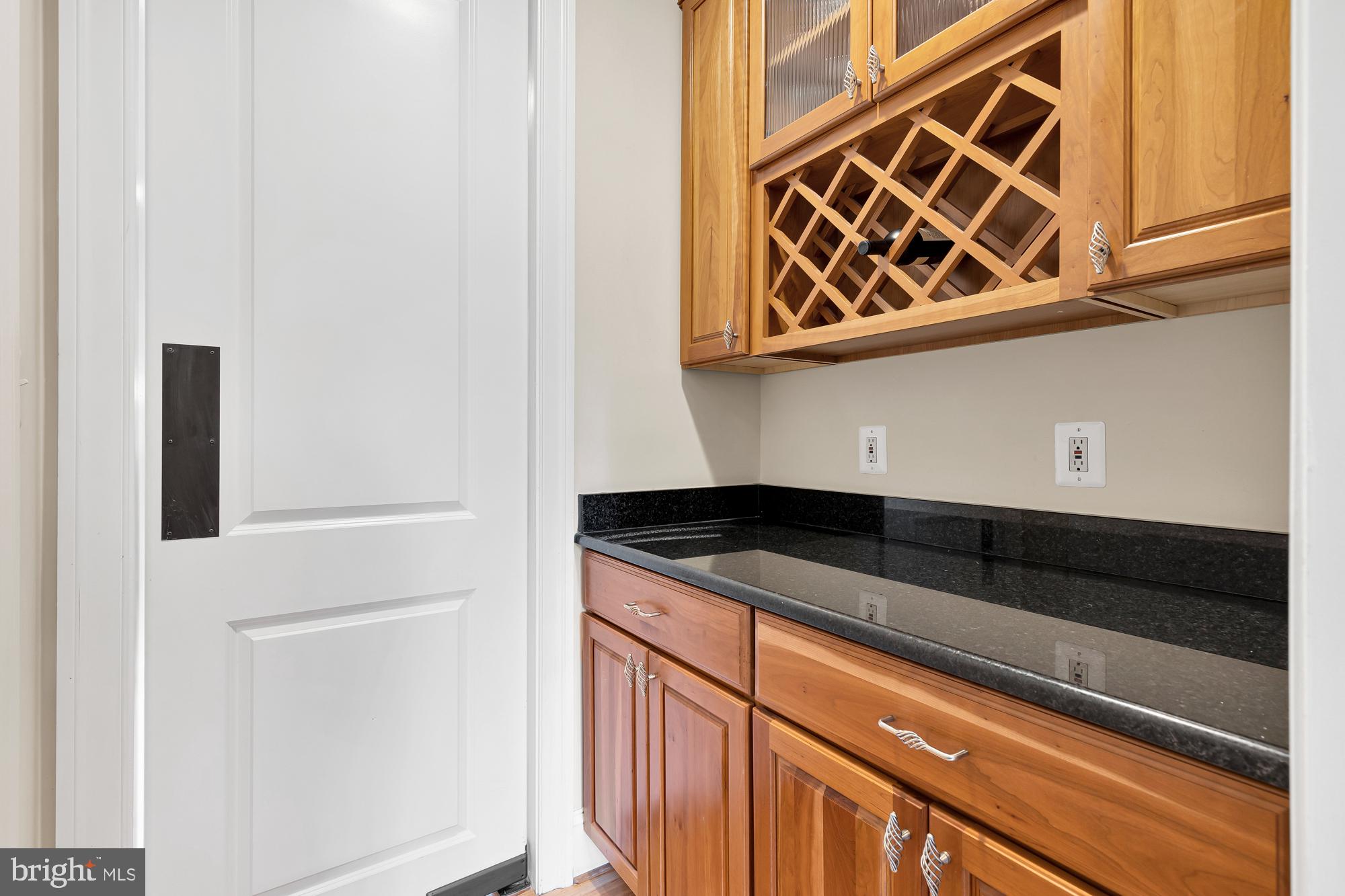 WILDWOOD MANOR - Residential