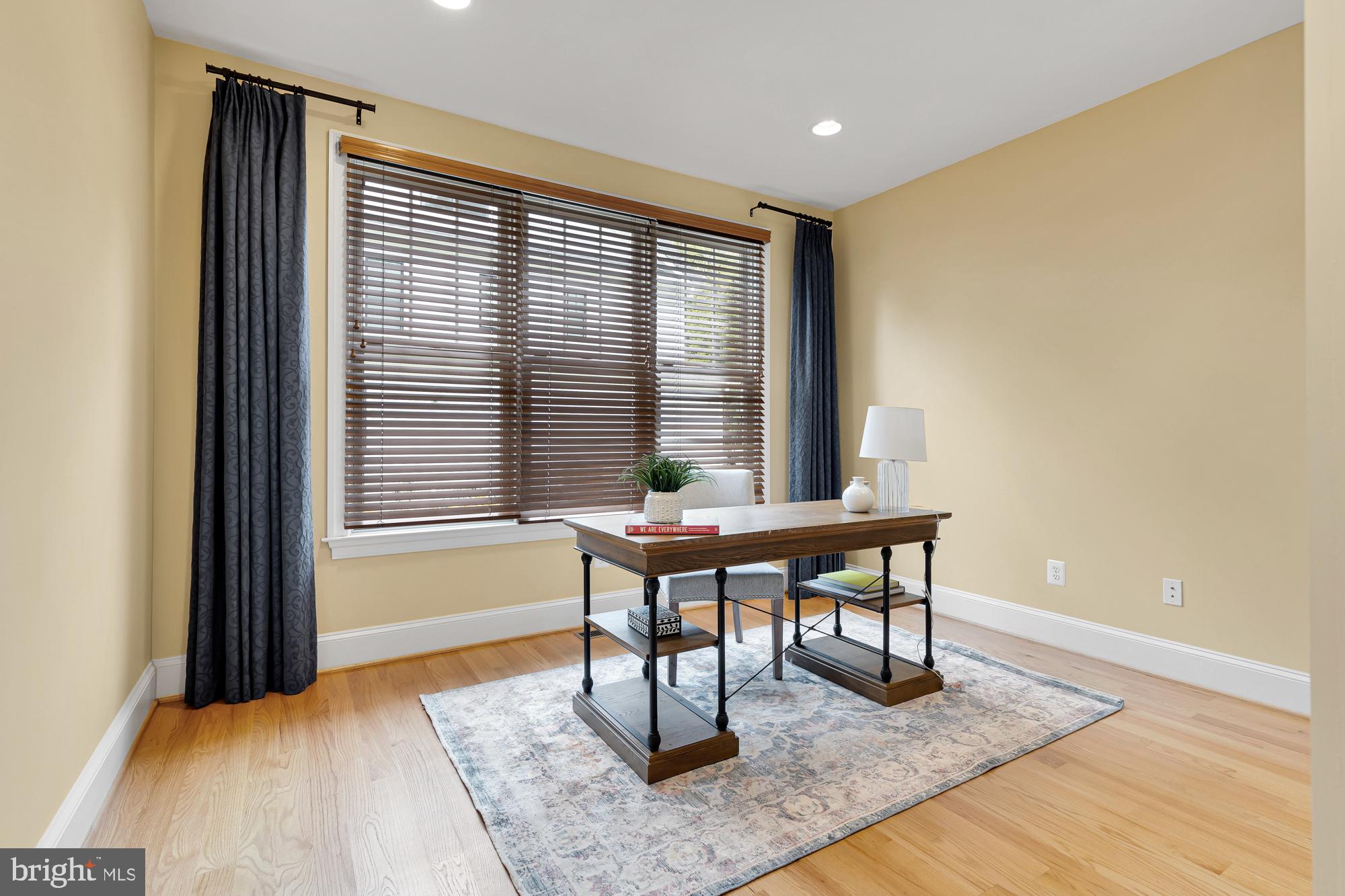 WILDWOOD MANOR - Residential