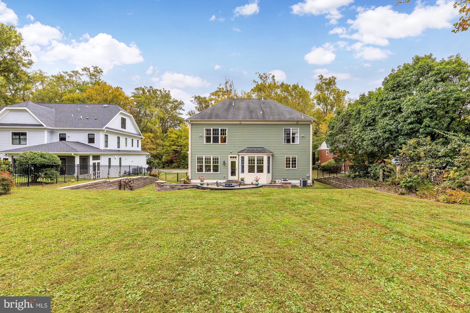 WILDWOOD MANOR - Residential