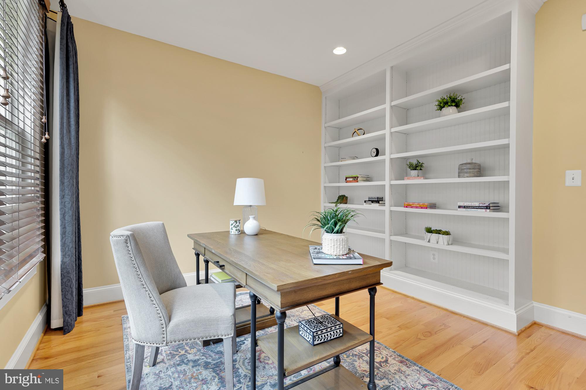 WILDWOOD MANOR - Residential