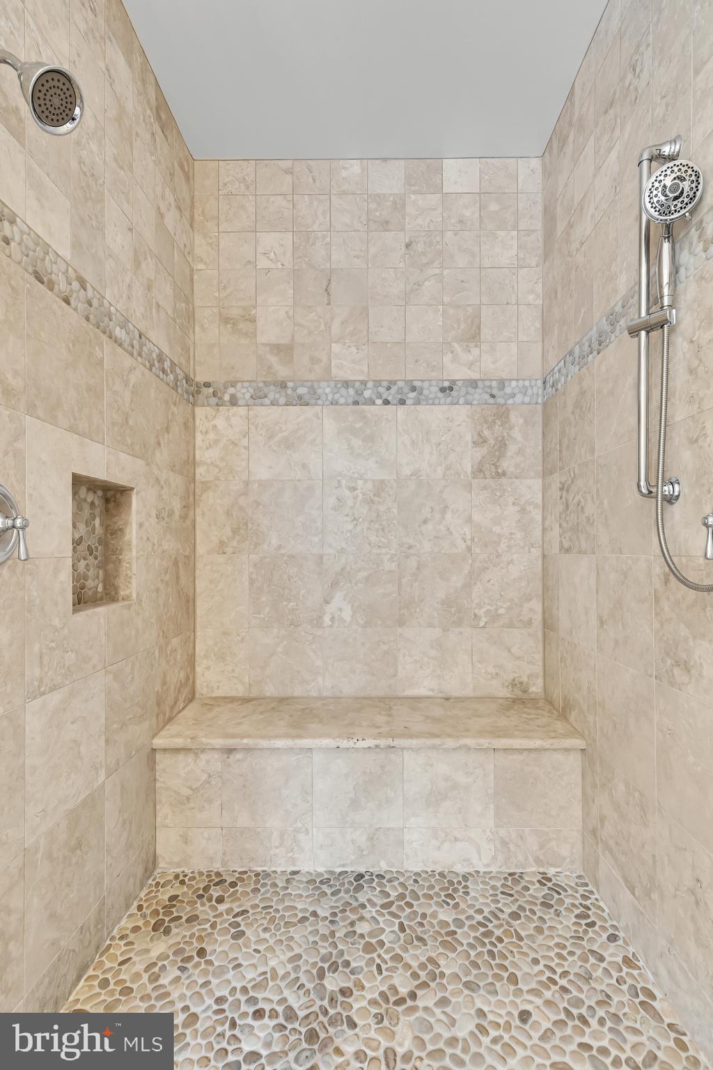 WILDWOOD MANOR - Residential