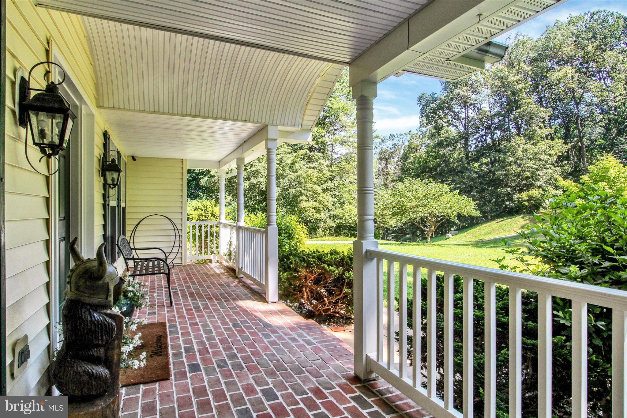 2550 BARRYMORE DRIVE
