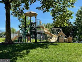 GERMANTOWN ESTATES - Residential Lease