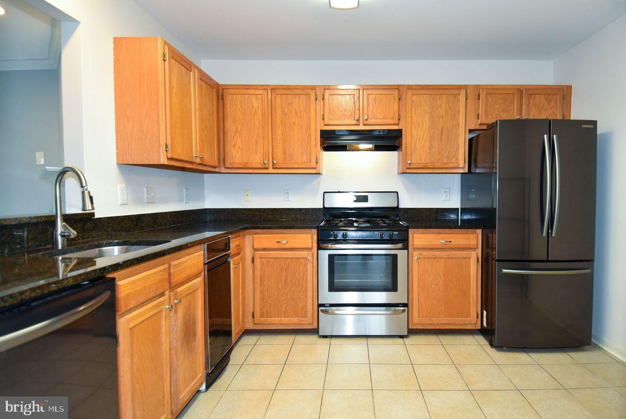 GERMANTOWN ESTATES - Residential Lease