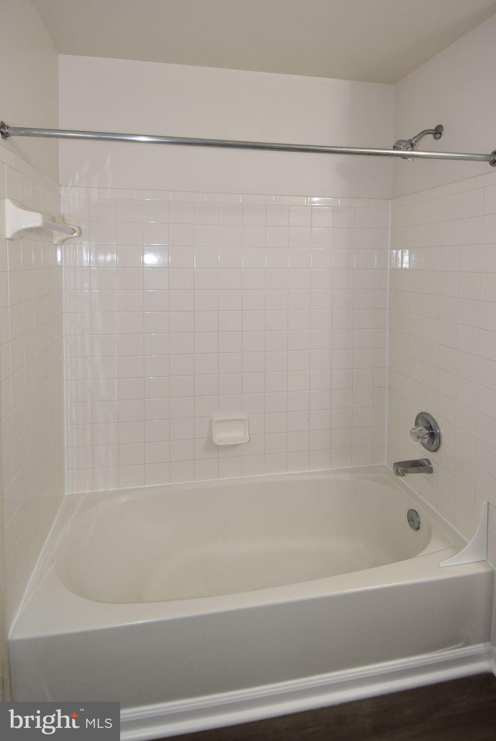 GERMANTOWN ESTATES - Residential Lease