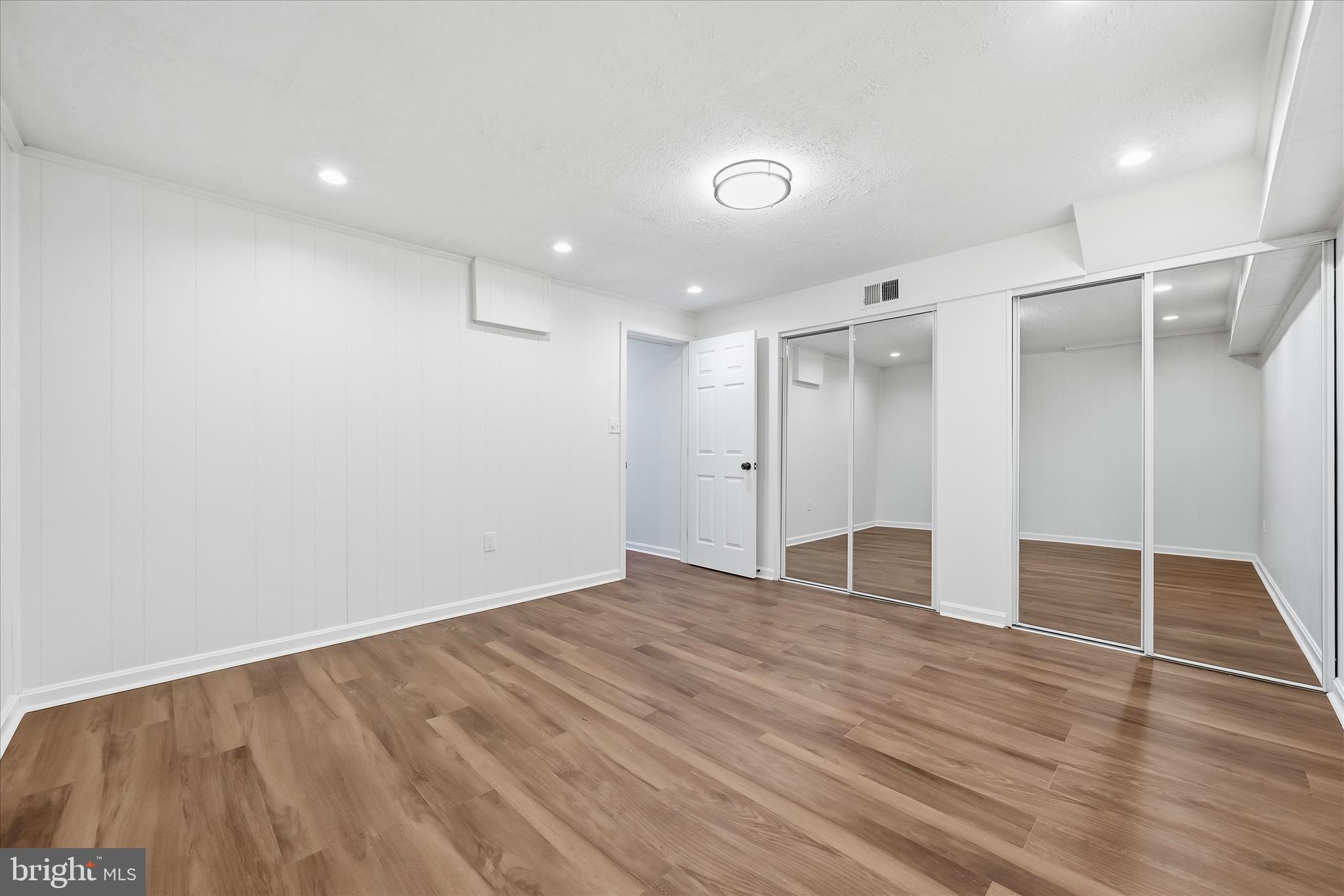 HUNTINGTON - Residential