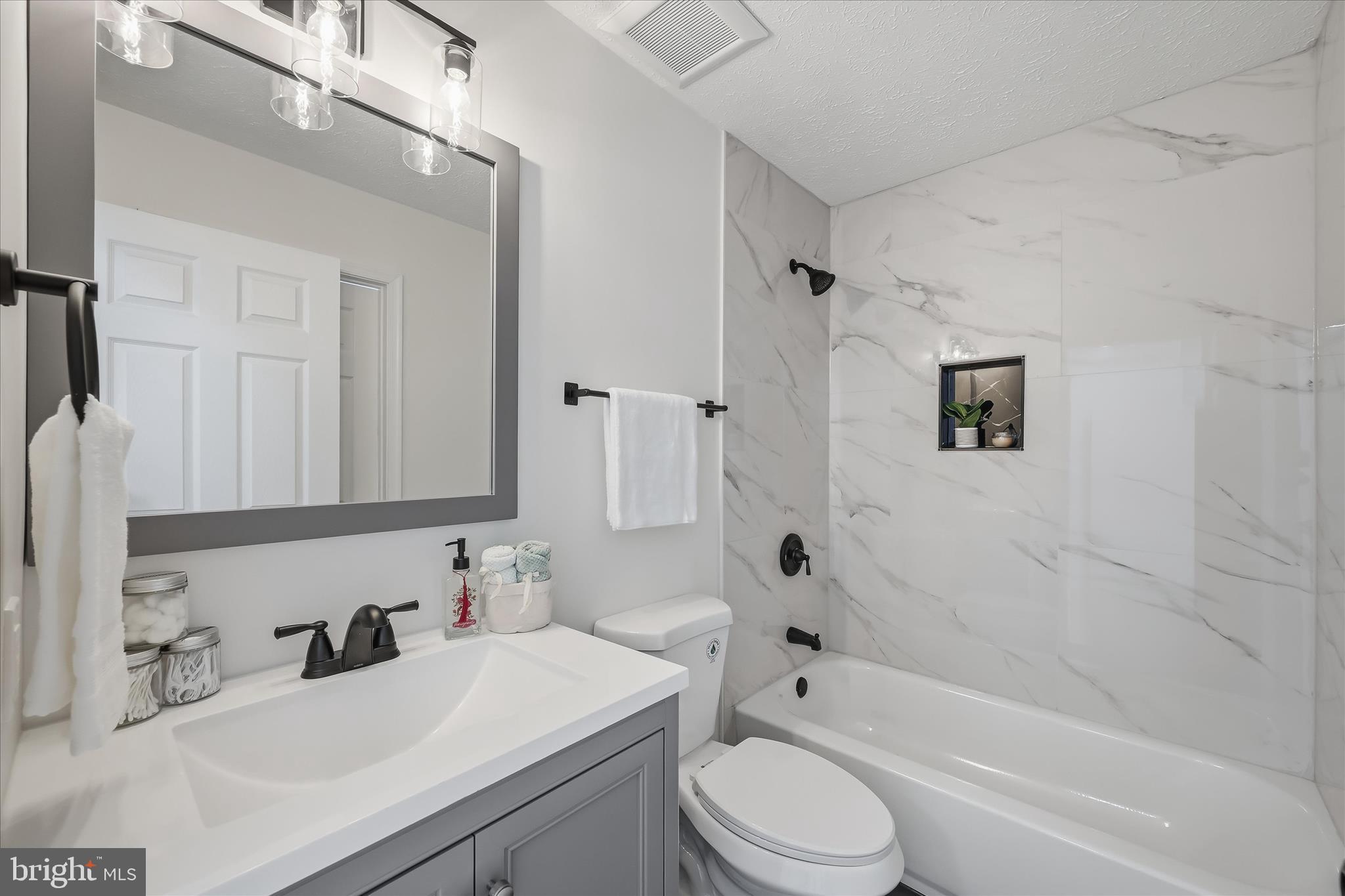 HUNTINGTON - Residential