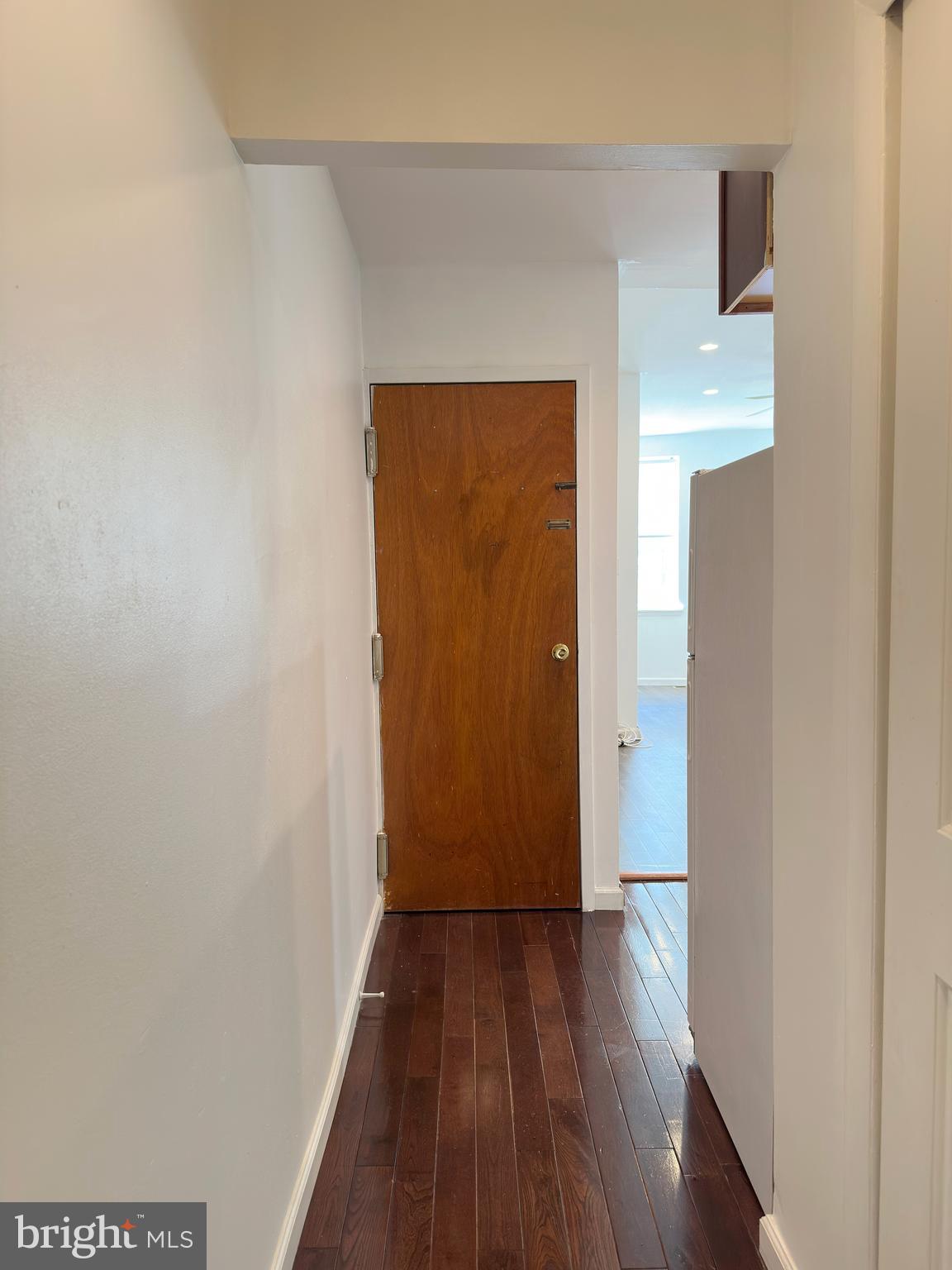 QUEEN VILLAGE - Residential Lease