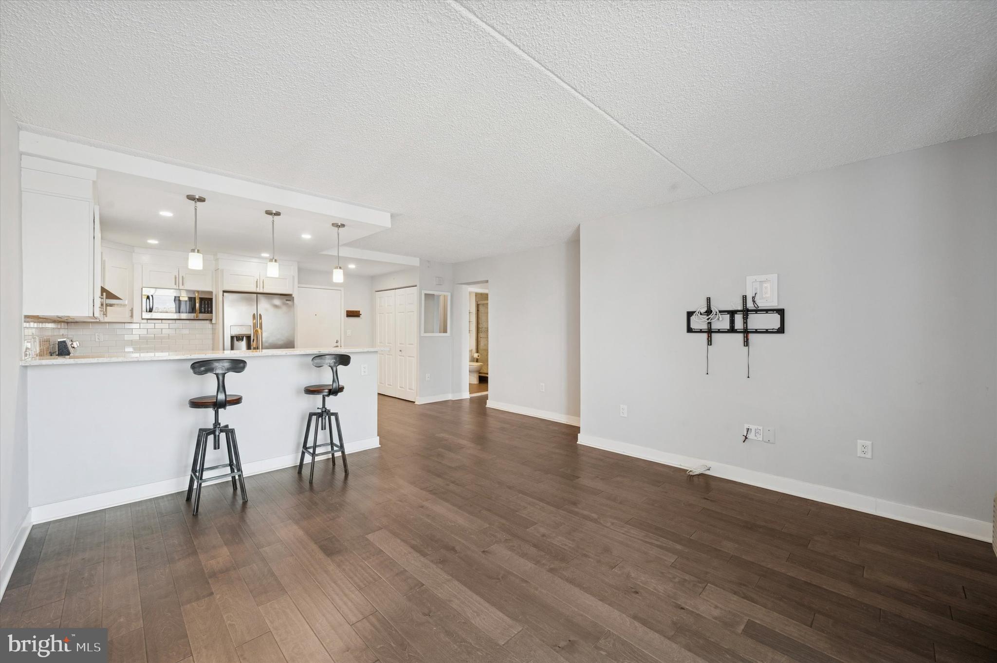 SOCIETY HILL - Residential