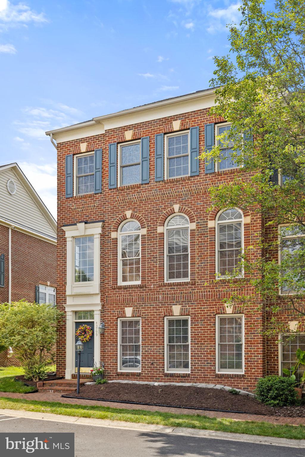 RIVER CREEK - Residential