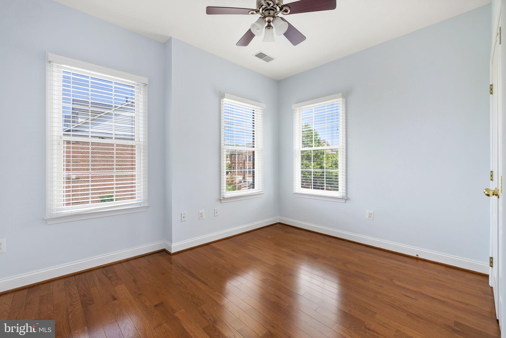 RIVER CREEK - Residential