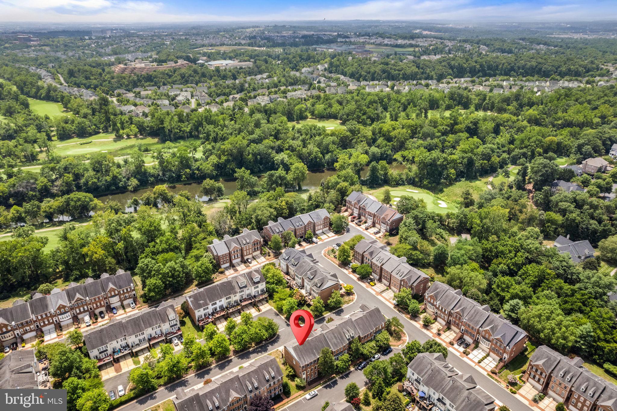 RIVER CREEK - Residential