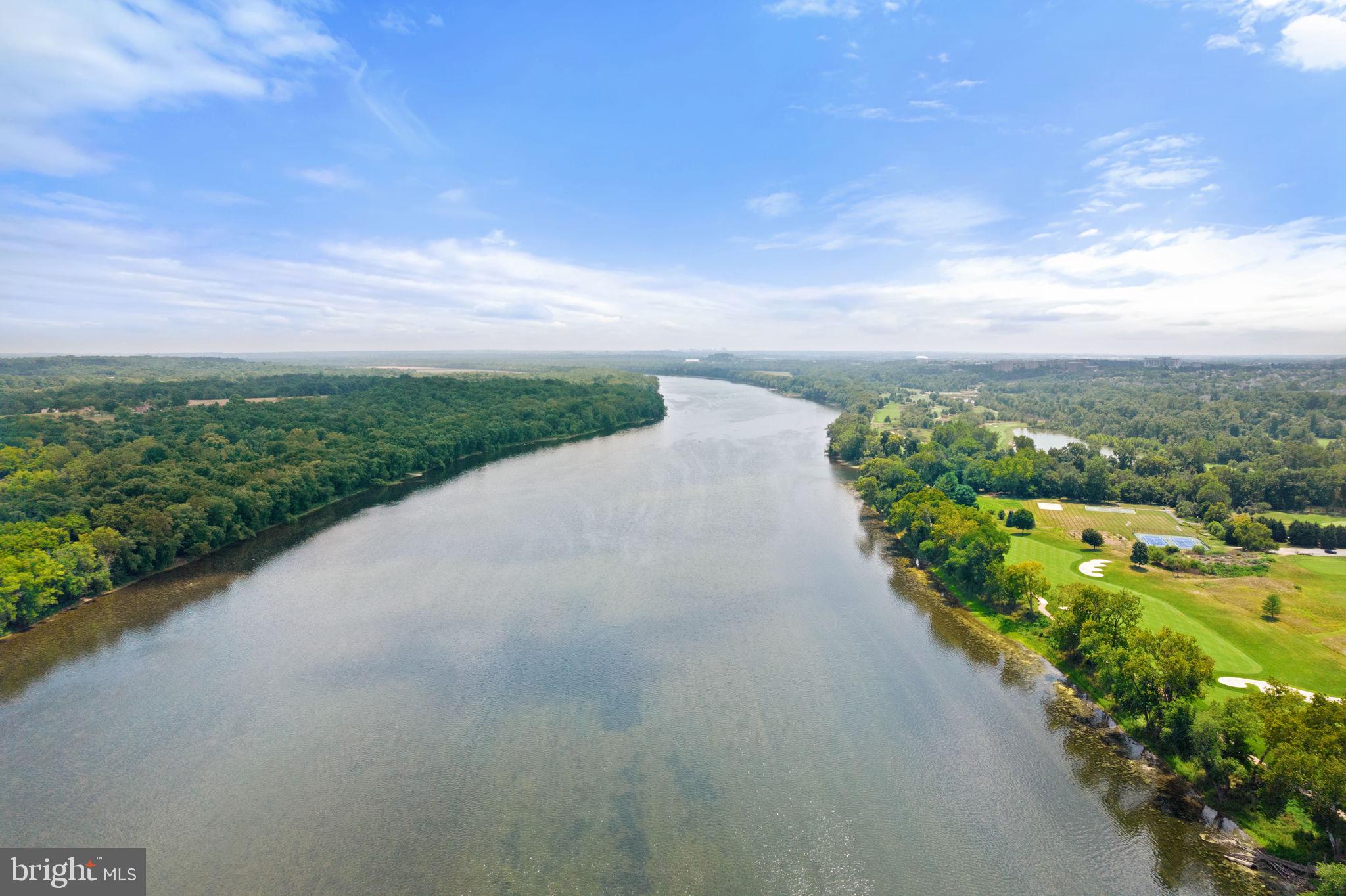 RIVER CREEK - Residential