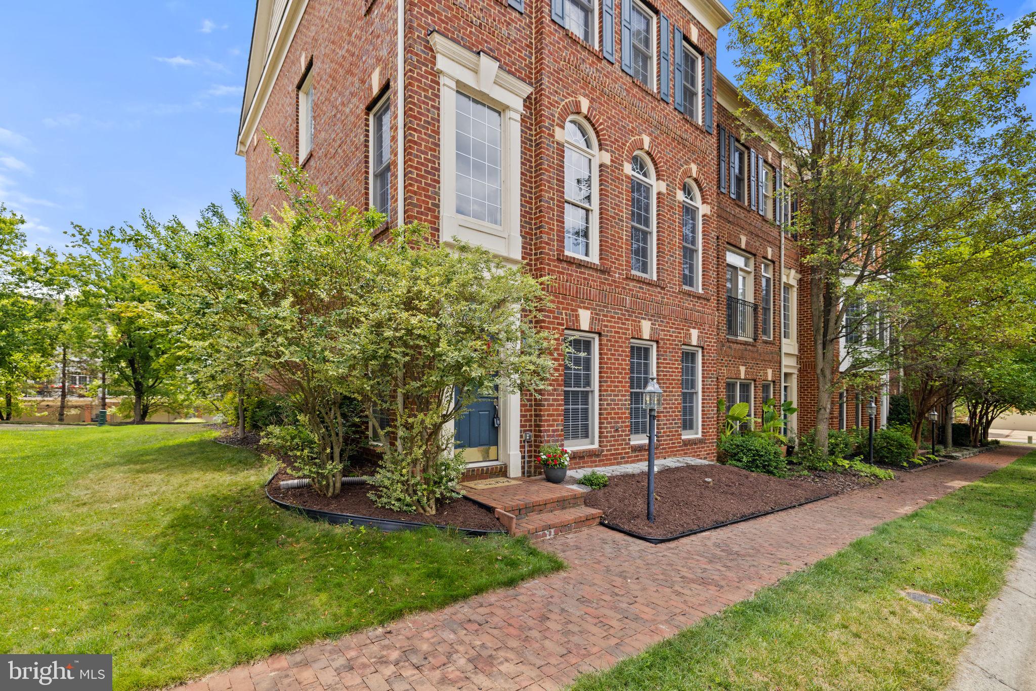 RIVER CREEK - Residential