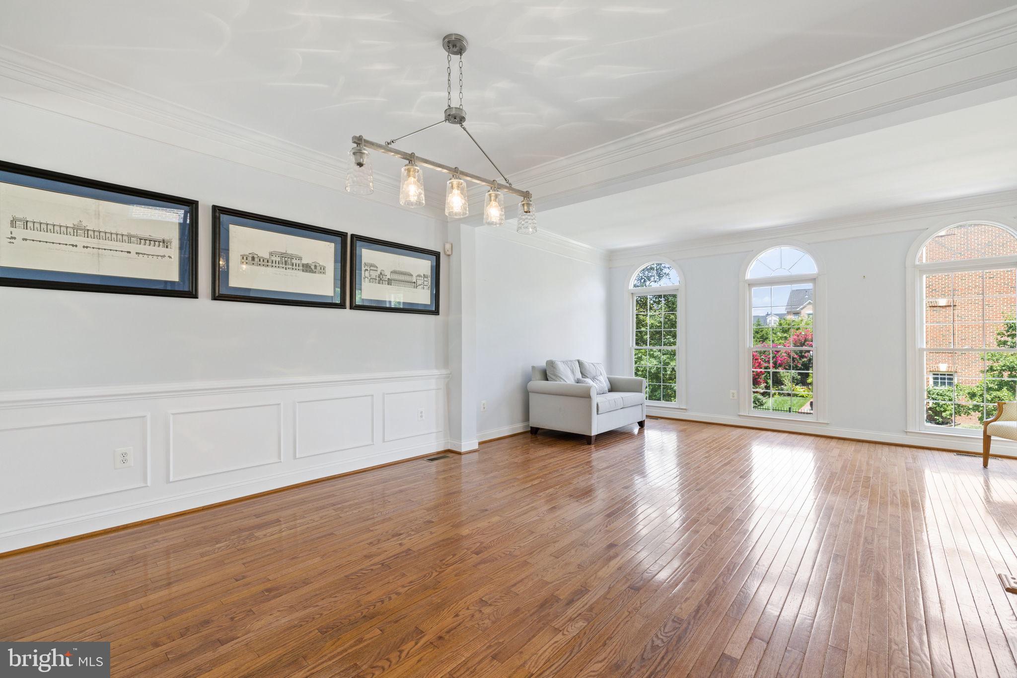 RIVER CREEK - Residential