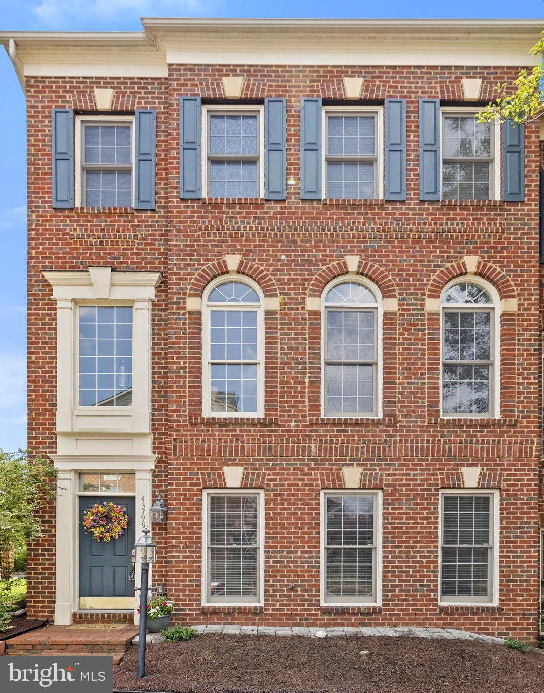 RIVER CREEK - Residential