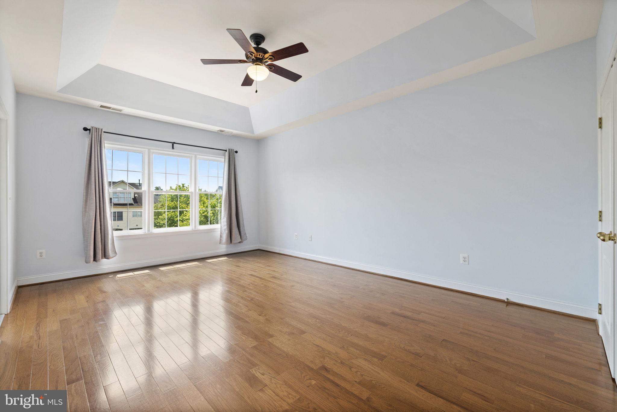 RIVER CREEK - Residential