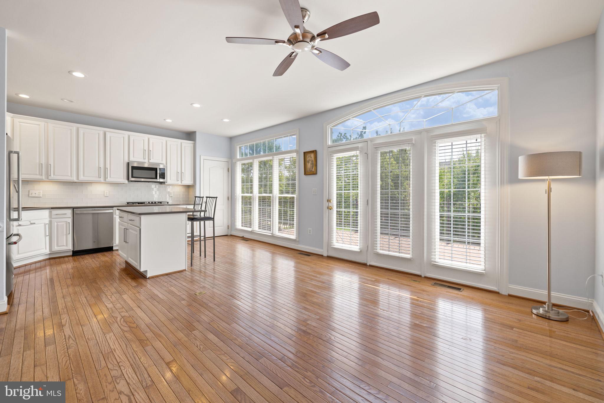 RIVER CREEK - Residential