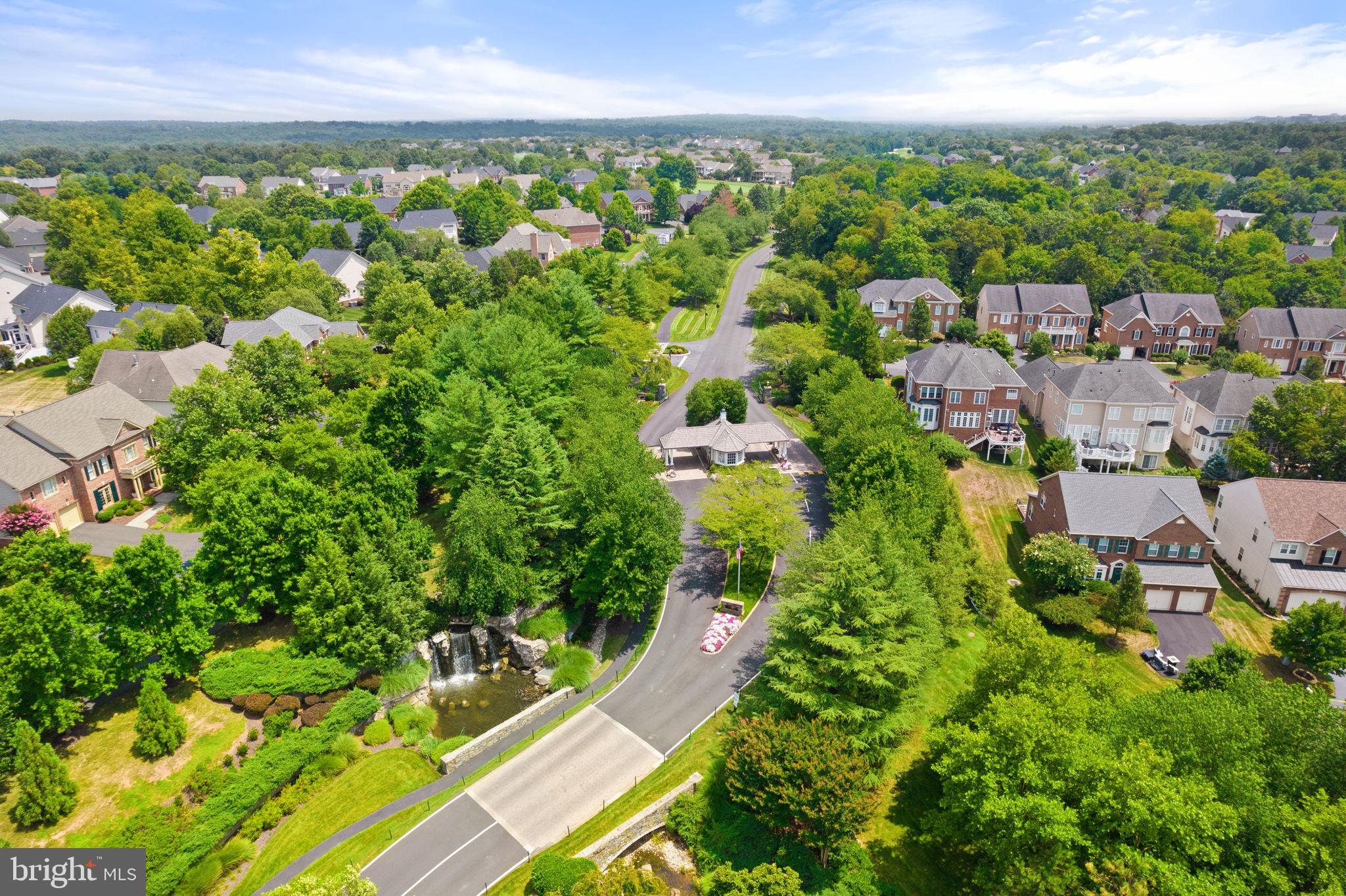 RIVER CREEK - Residential