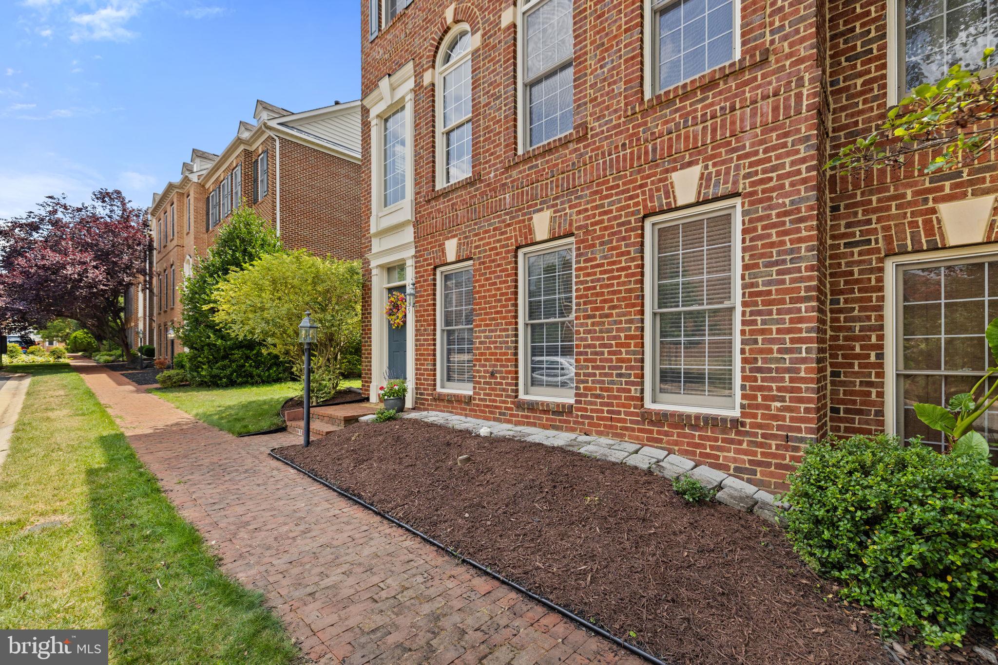 RIVER CREEK - Residential