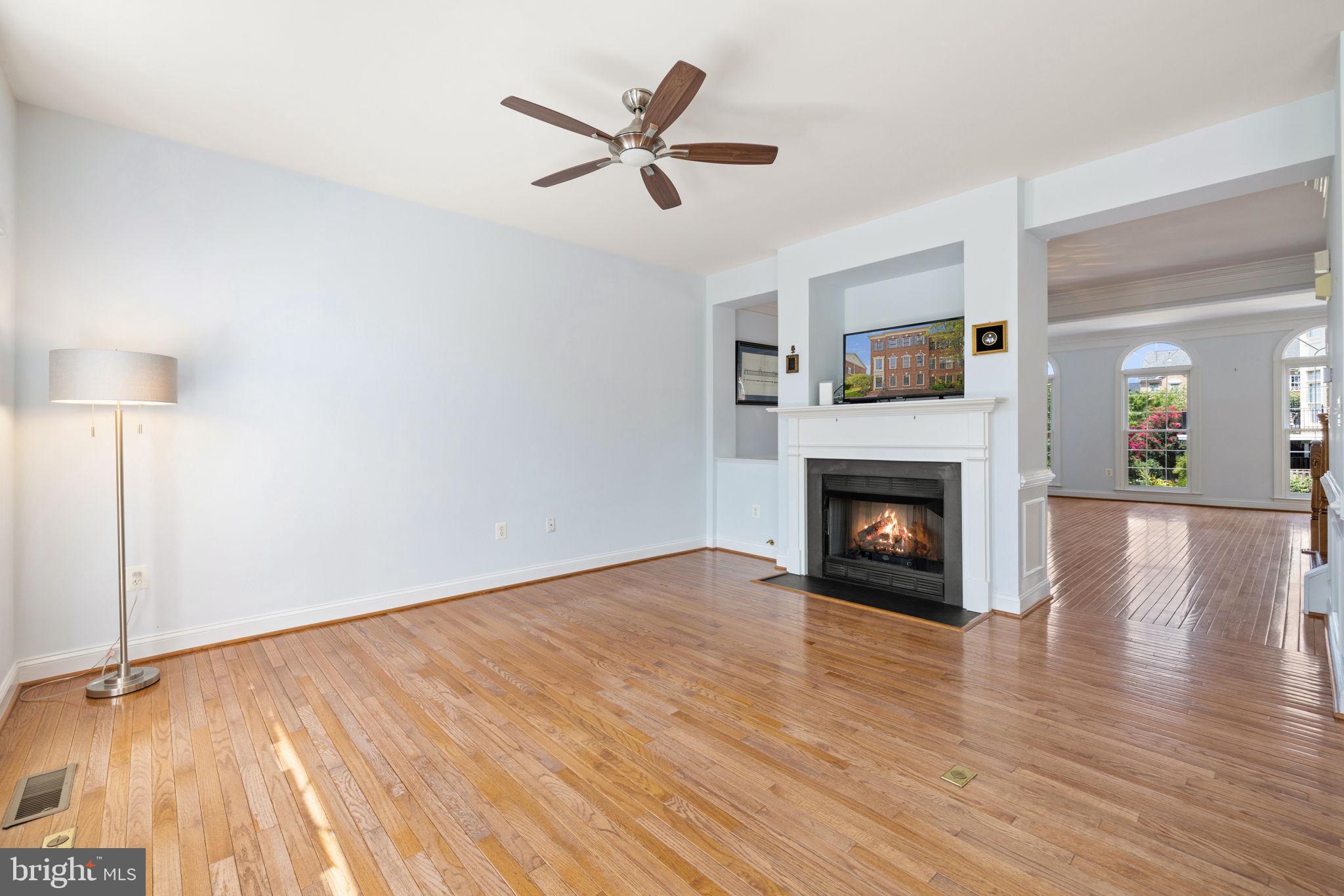 RIVER CREEK - Residential