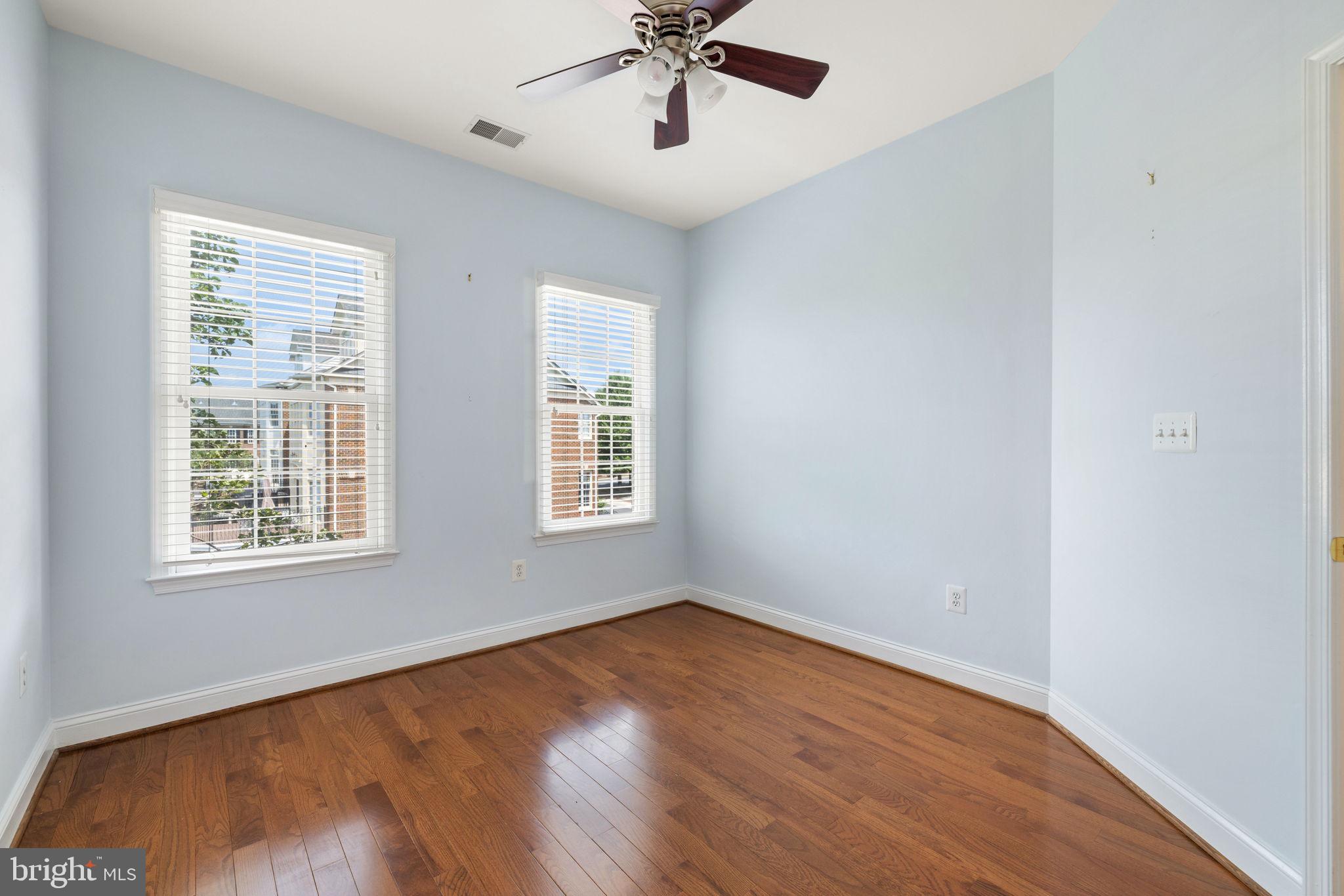 RIVER CREEK - Residential