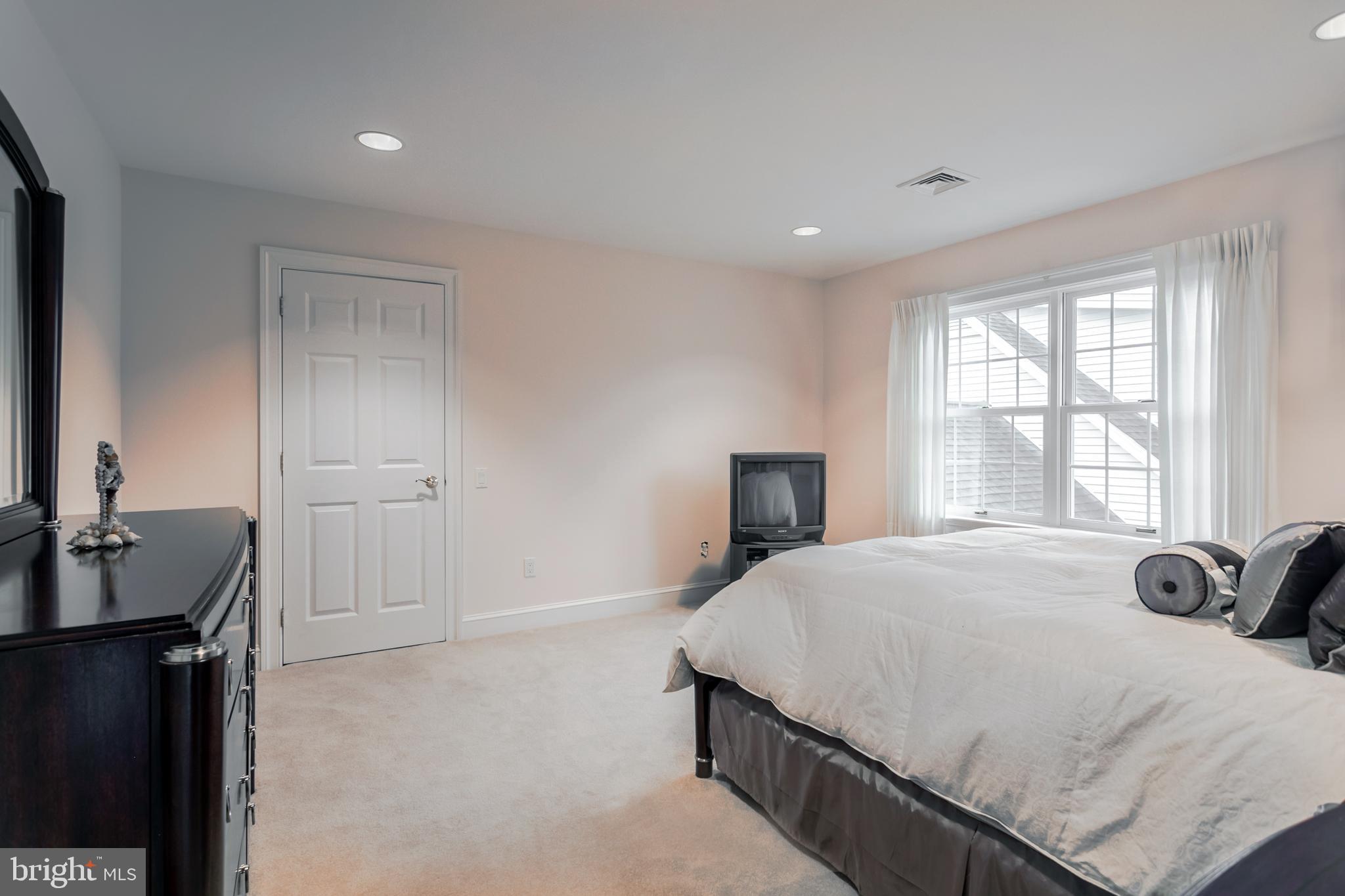 MARPLE SUMMIT - Residential