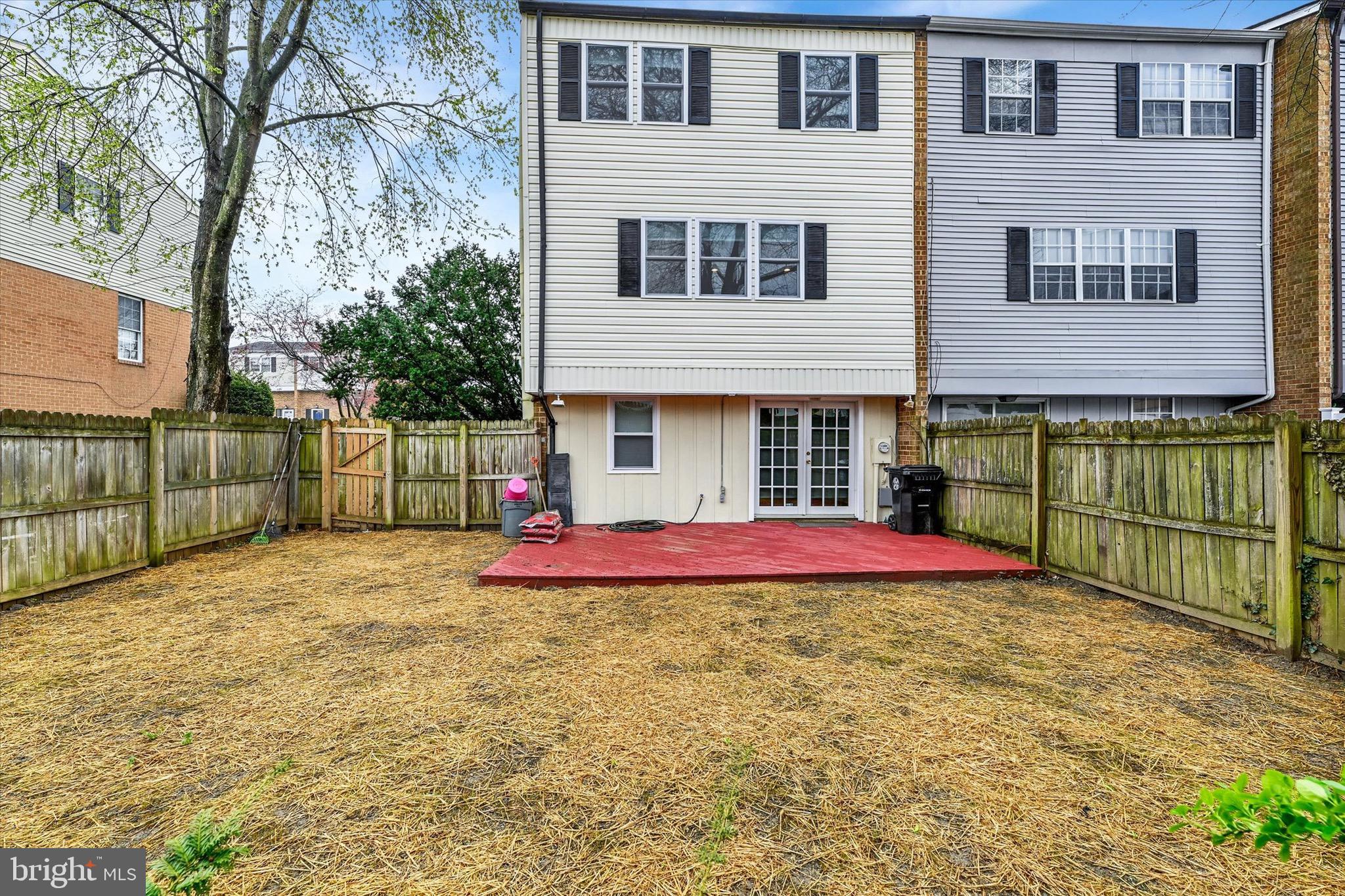 QUAIL MEADOWS TOWNHOUSES - Residential