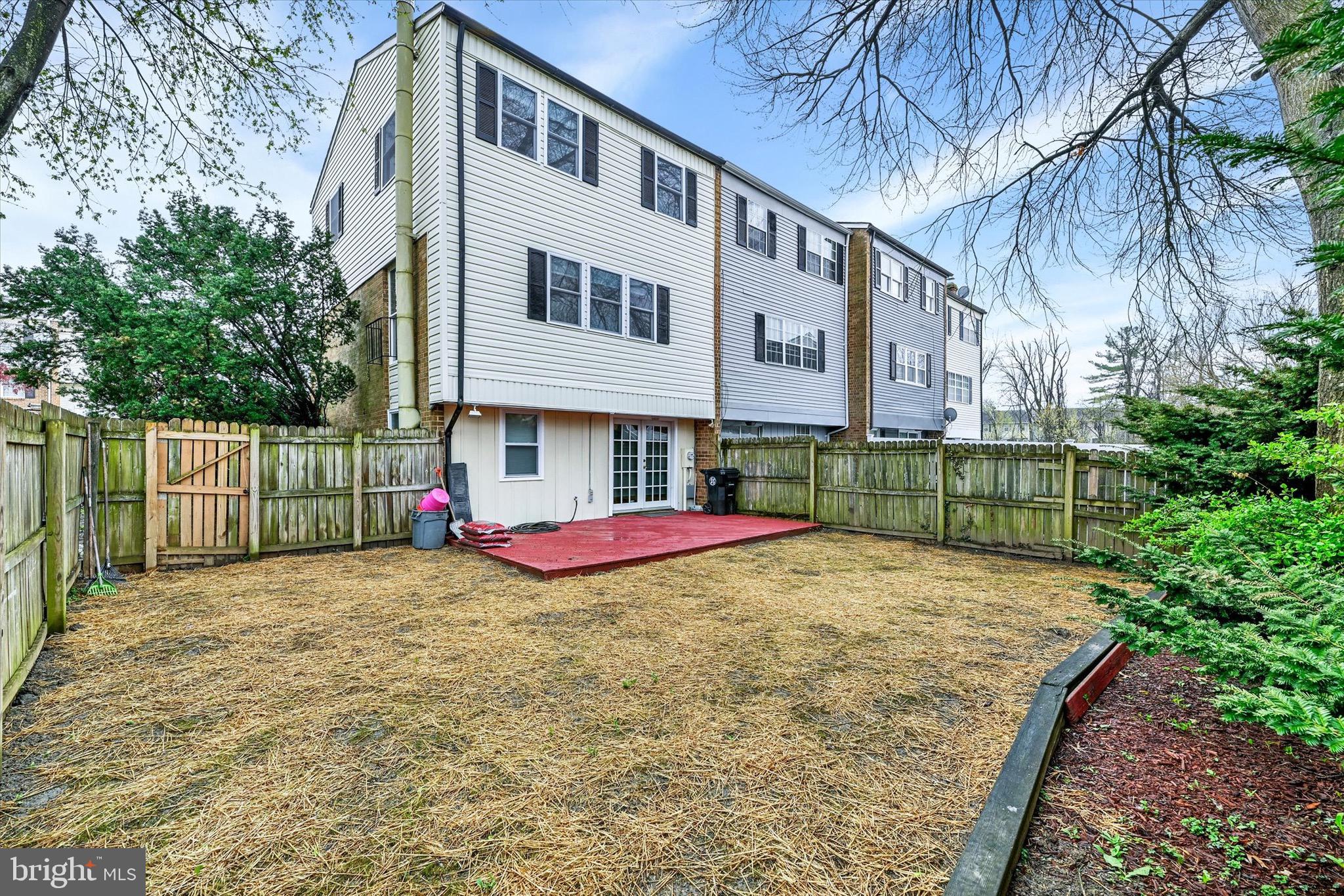 QUAIL MEADOWS TOWNHOUSES - Residential