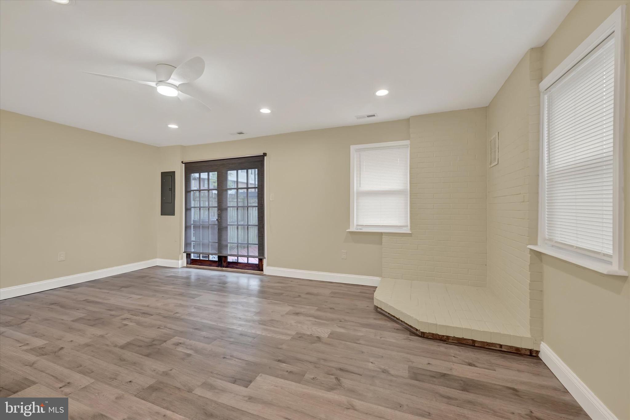 QUAIL MEADOWS TOWNHOUSES - Residential