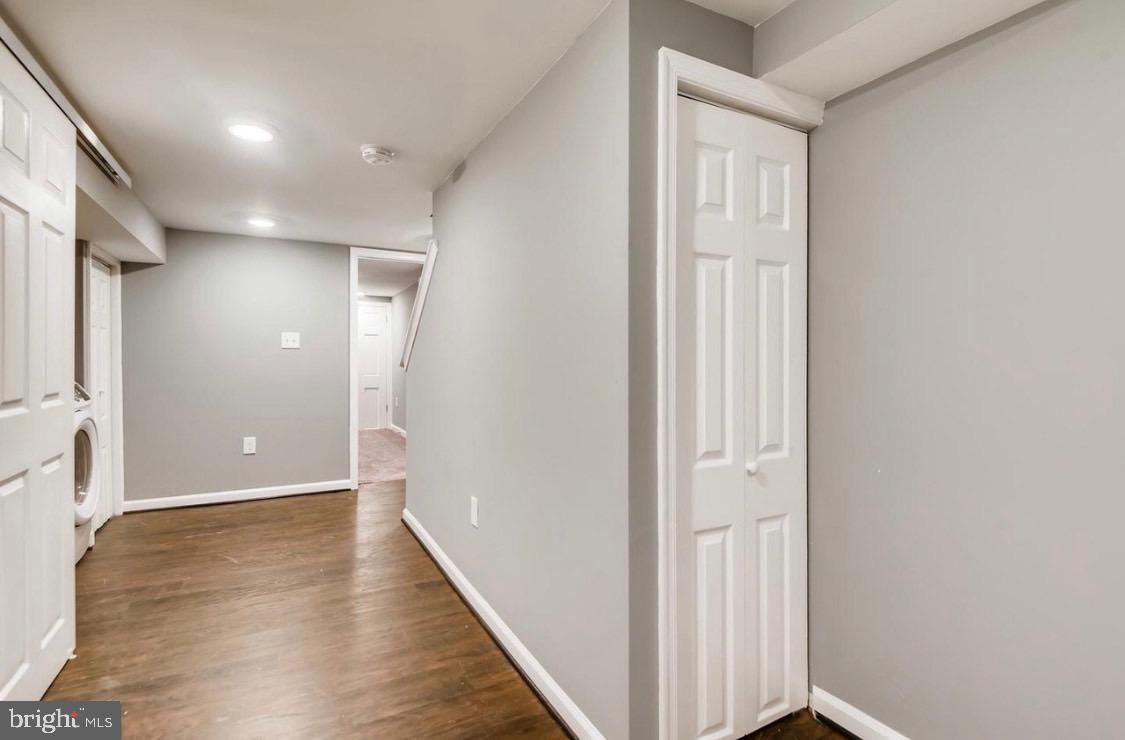 GREEKTOWN - Residential Lease