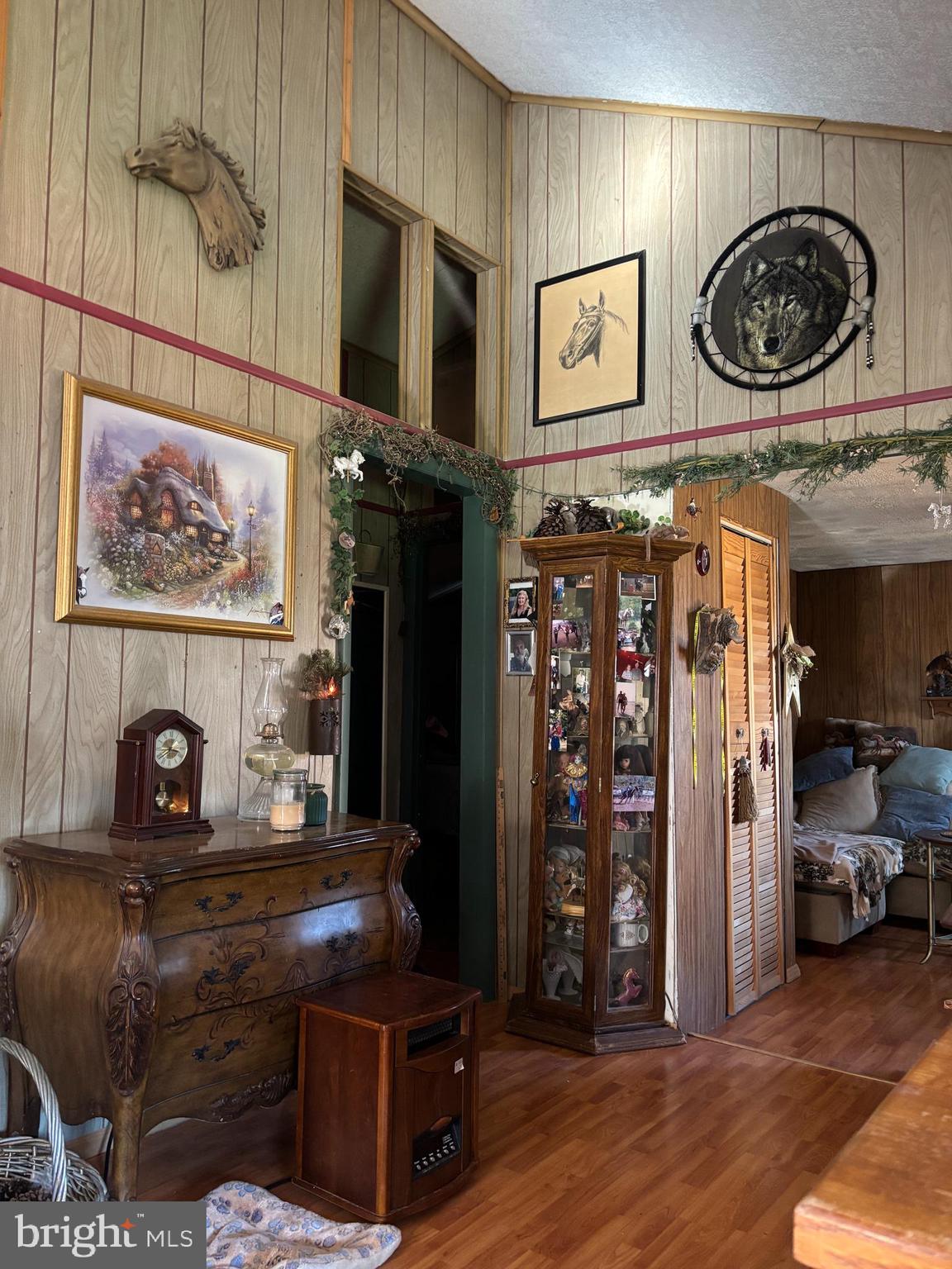 HEDGESVILLE - Residential