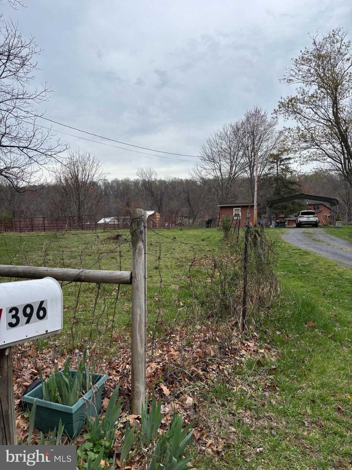 HEDGESVILLE - Residential