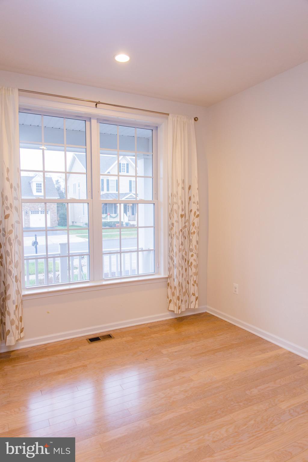 LENAH MILL - Residential