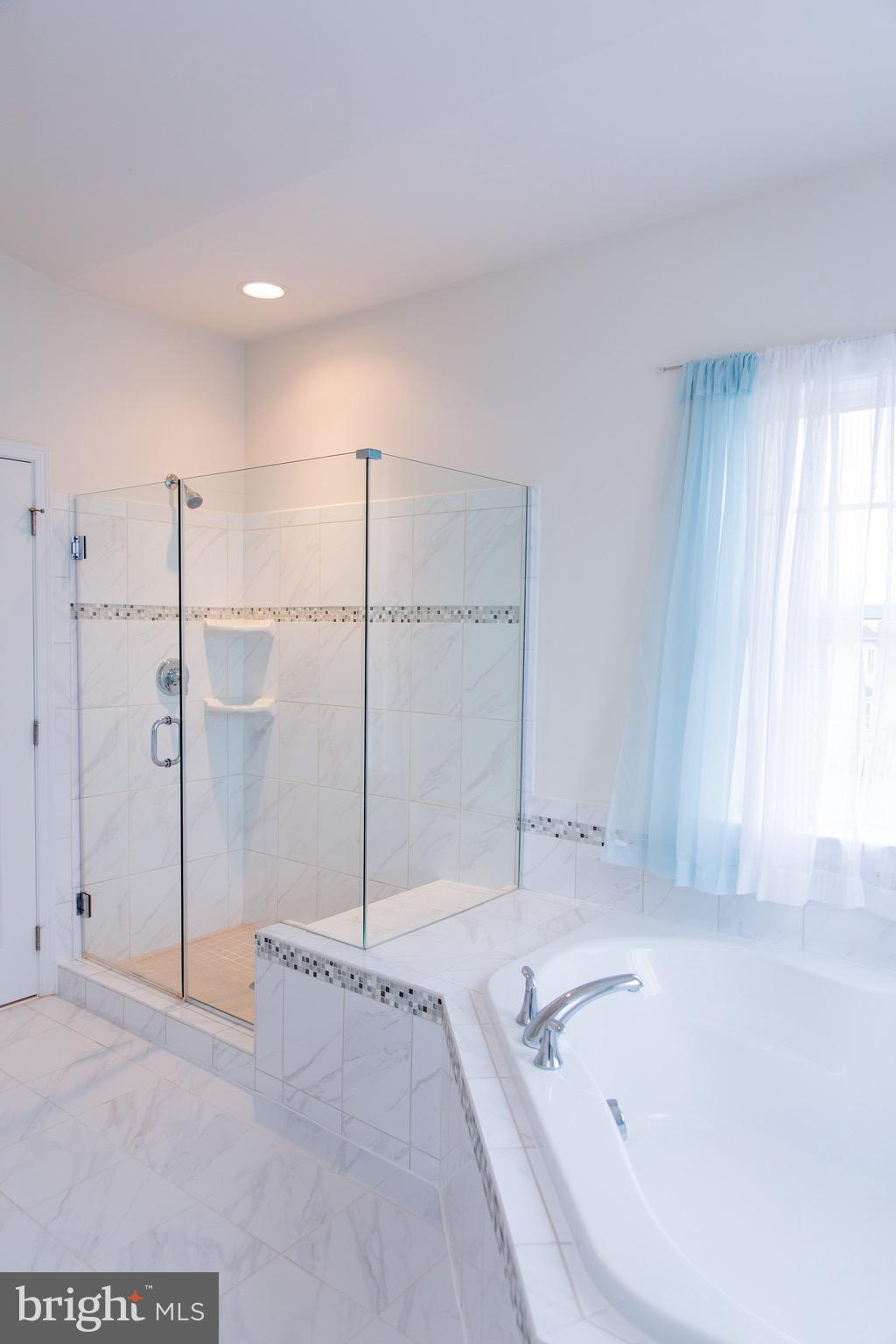 LENAH MILL - Residential