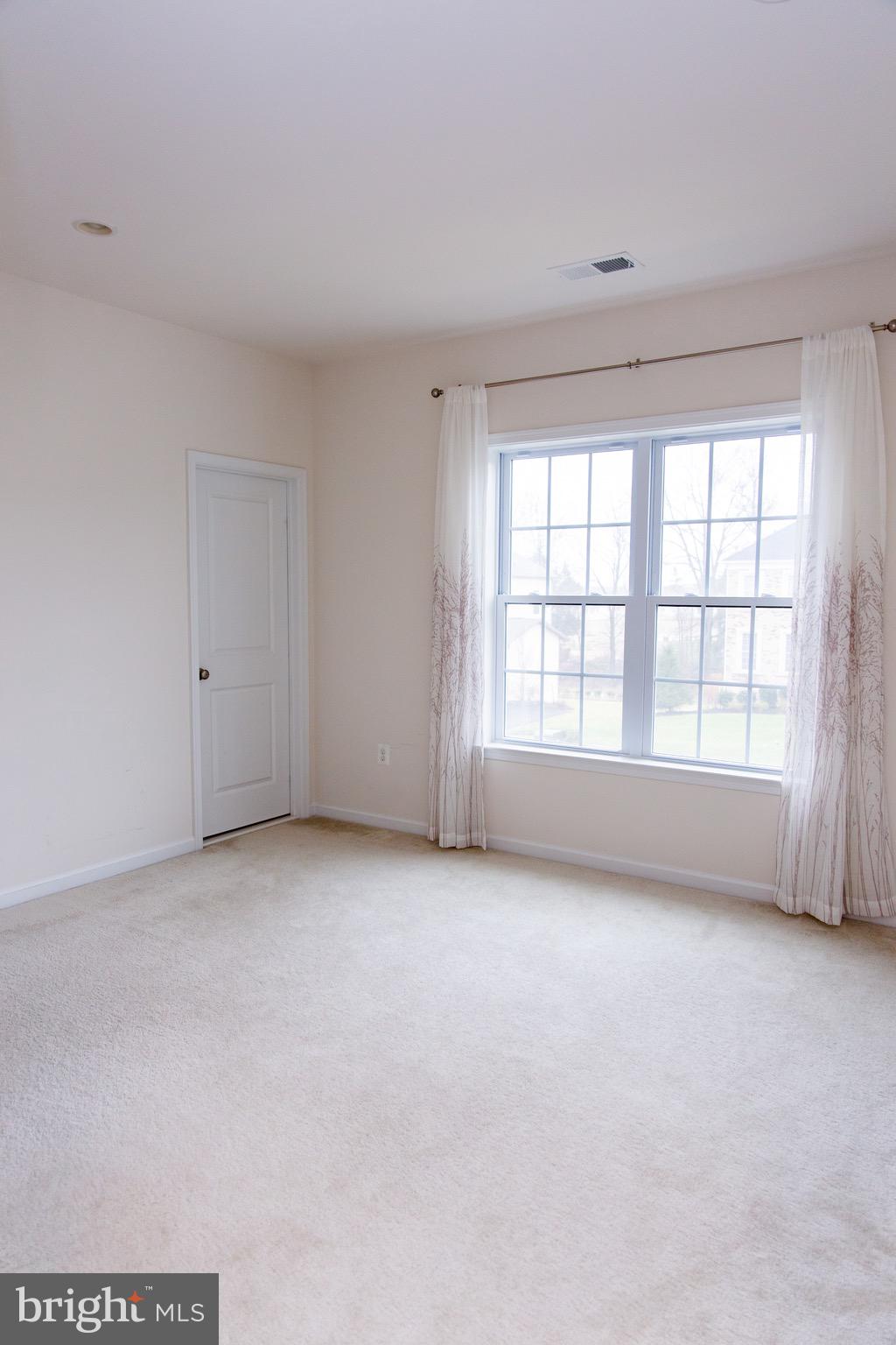 LENAH MILL - Residential